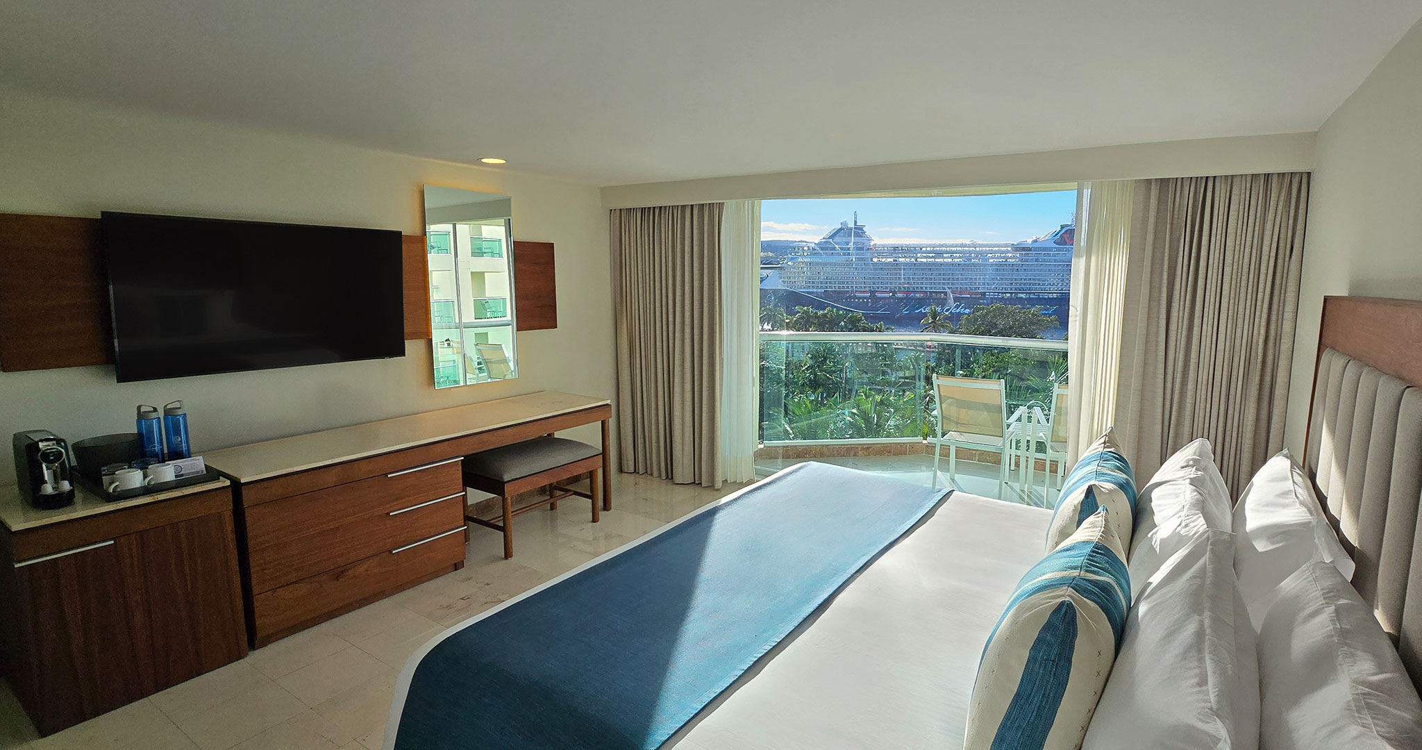 Double Ocean View King Bed
