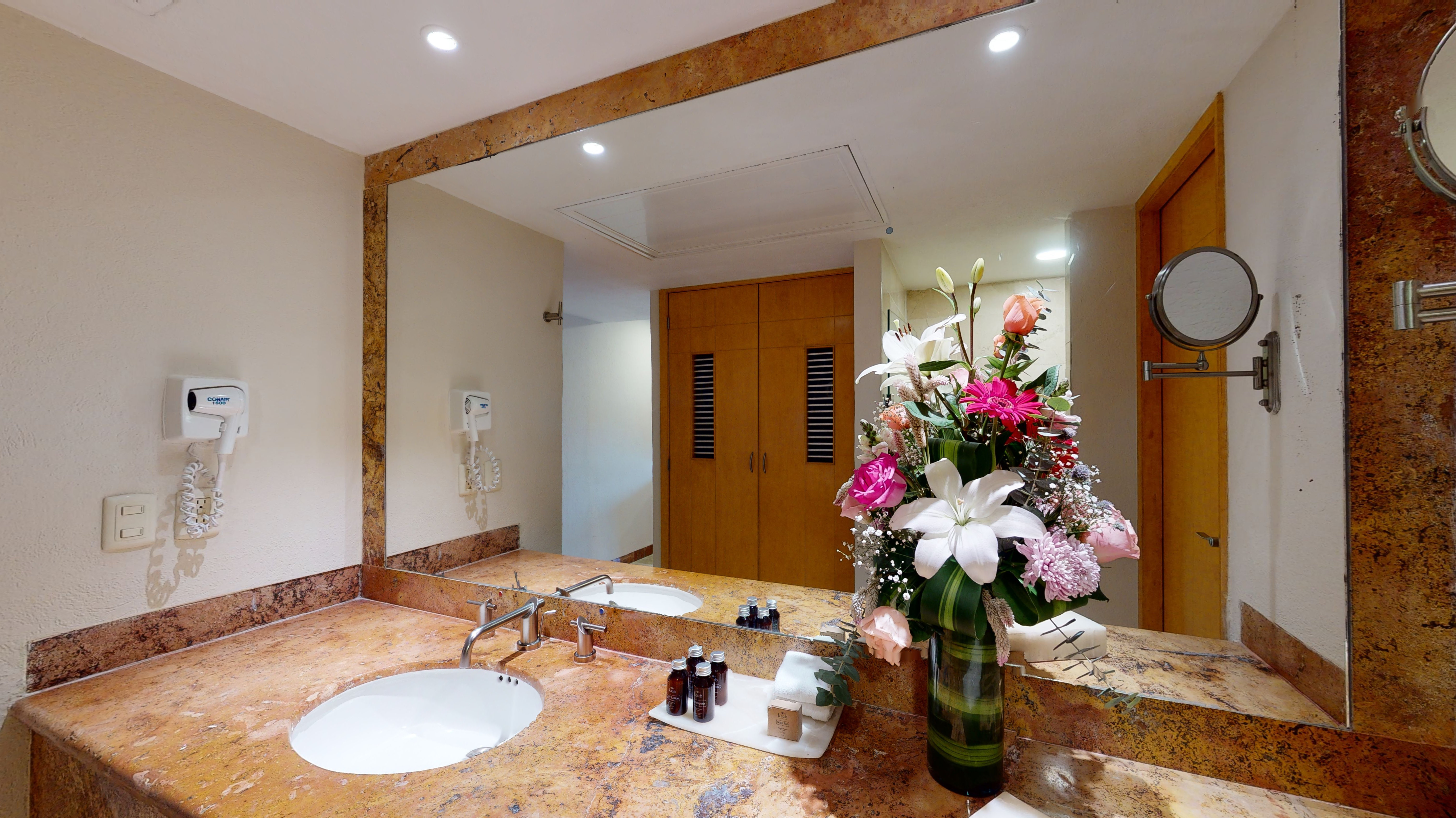 Double Ocean View King Bed