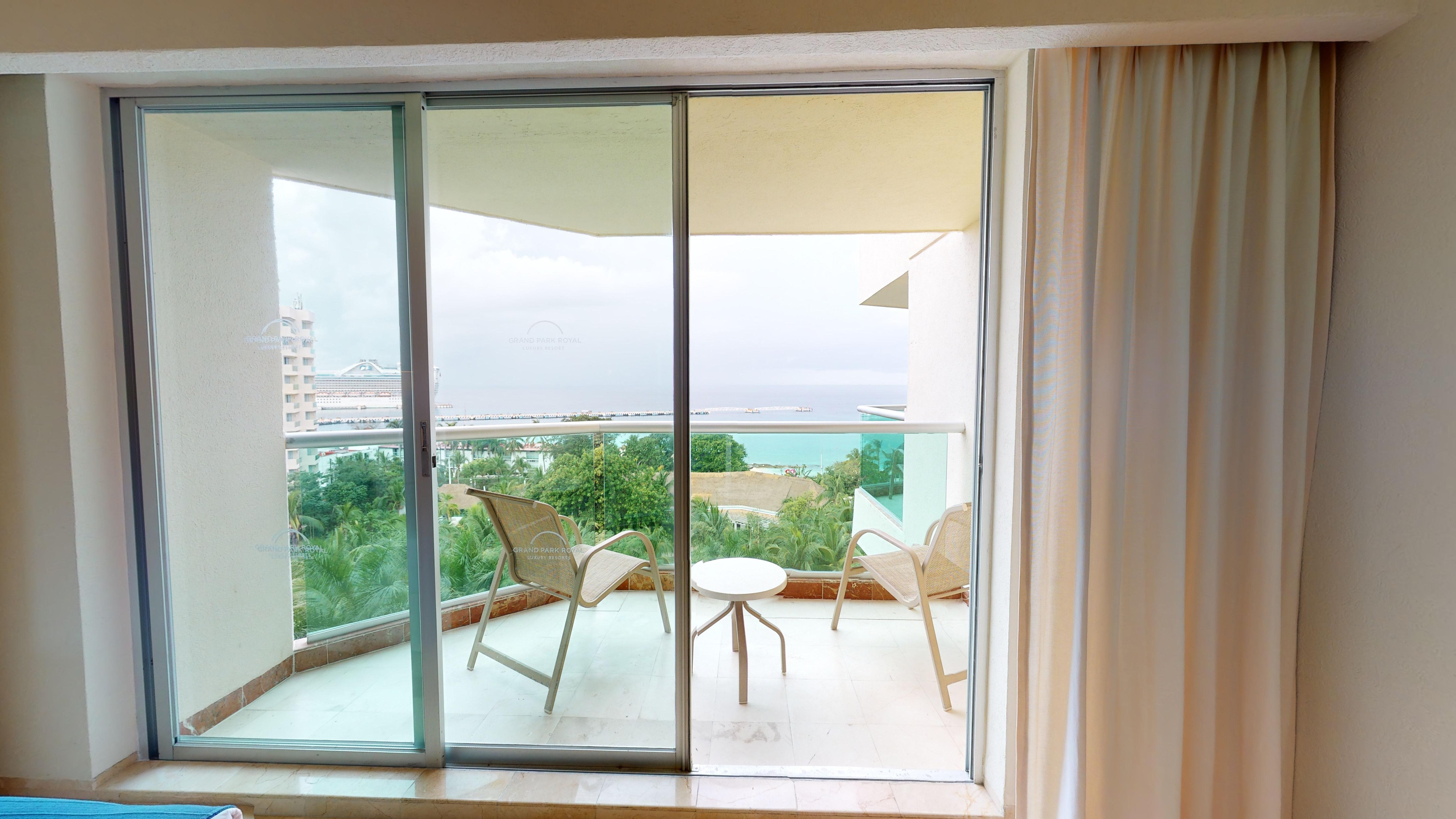 Double Ocean View King Bed