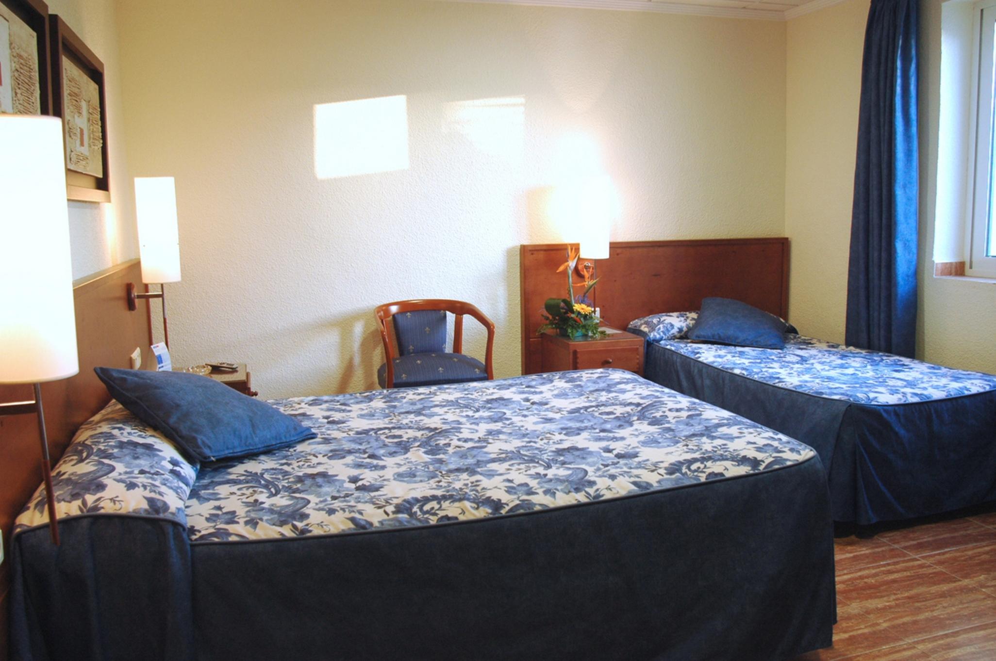 Double or Twin Capacity 3