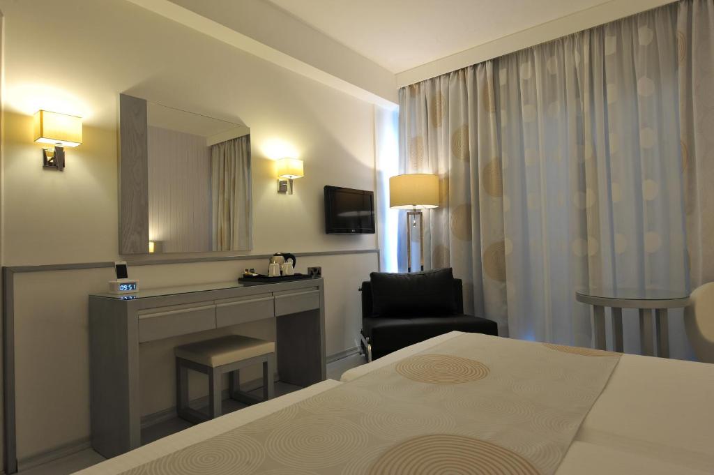 Double or Twin Superior Sea View