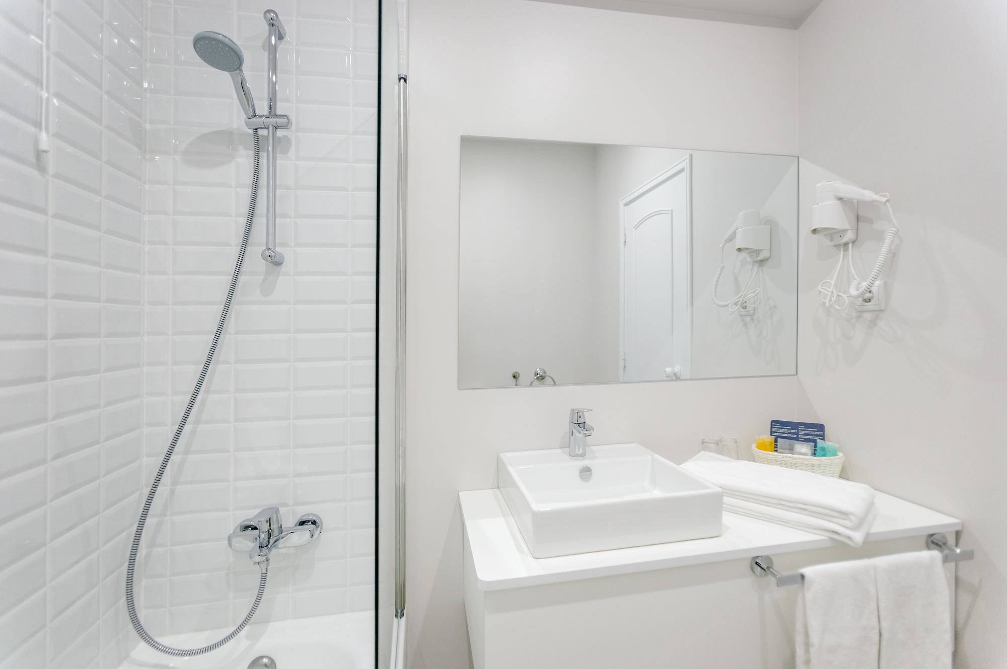 Family Room Capacity 3