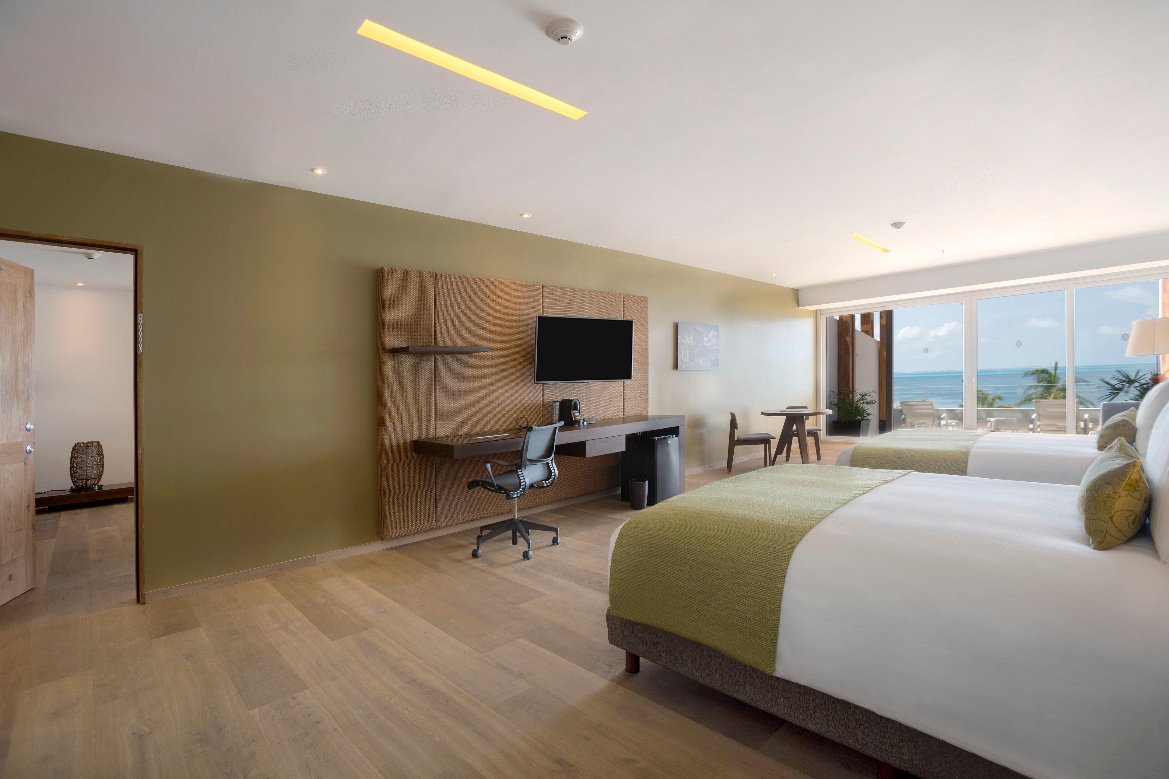 Quadruple Club Ocean View