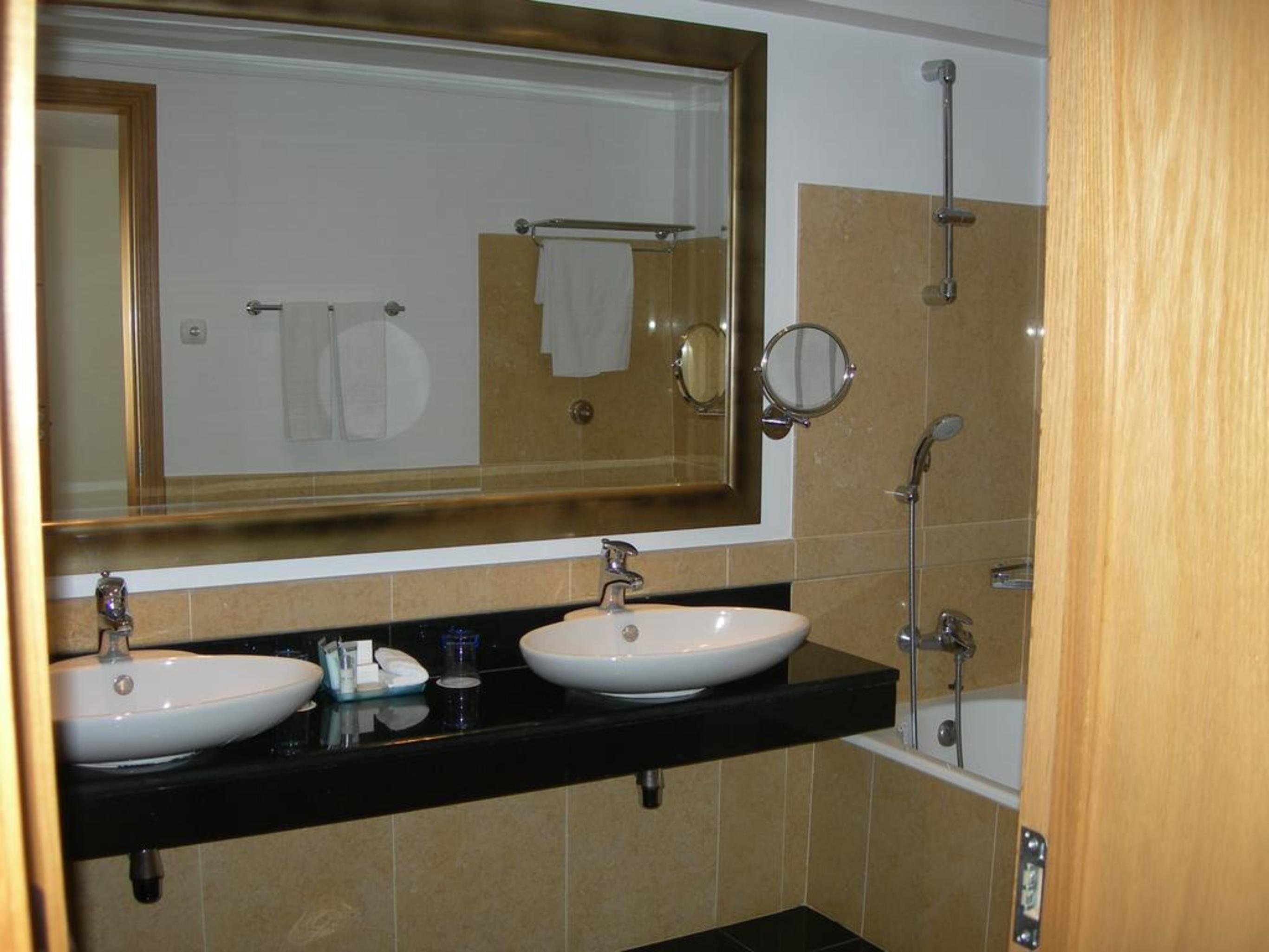 Double or Twin Side Sea View