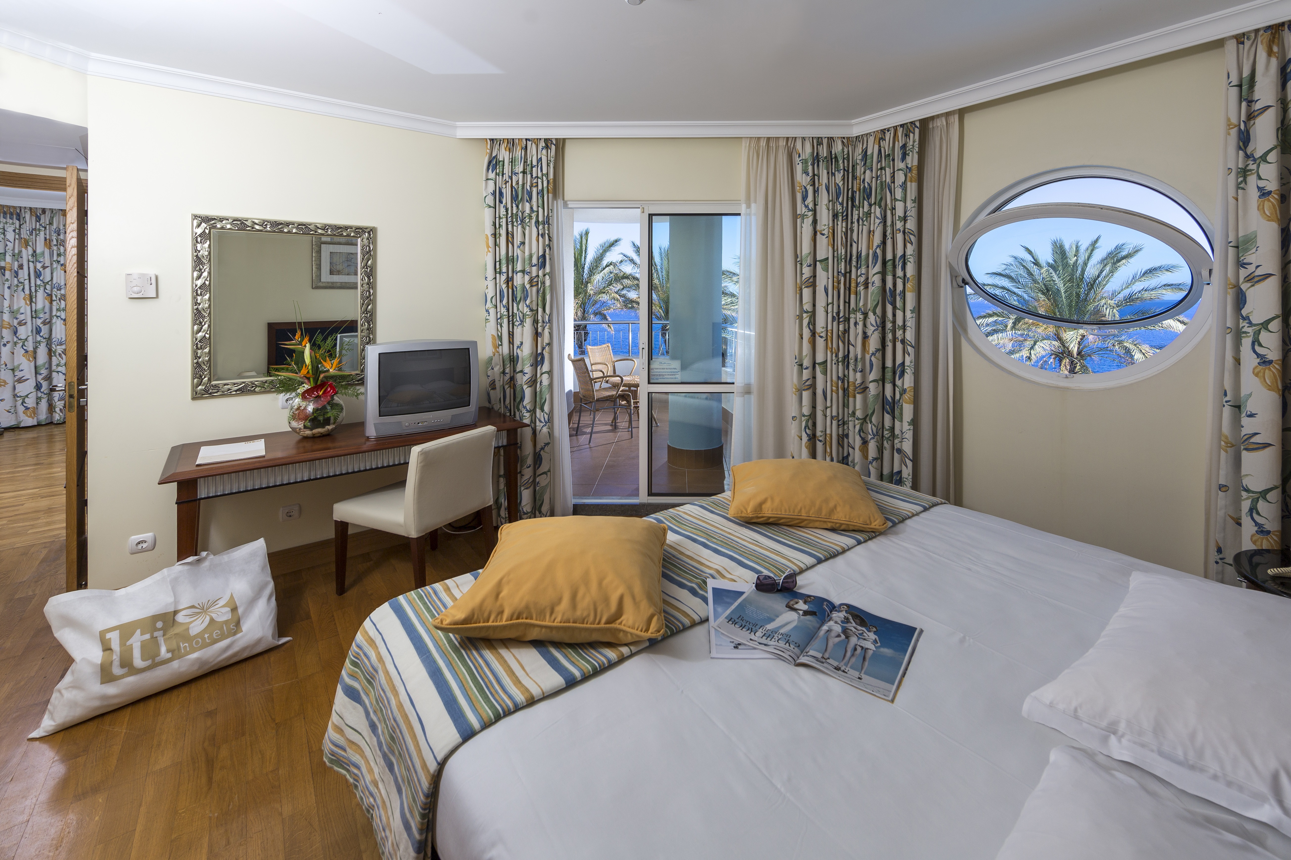 Double Single Classic