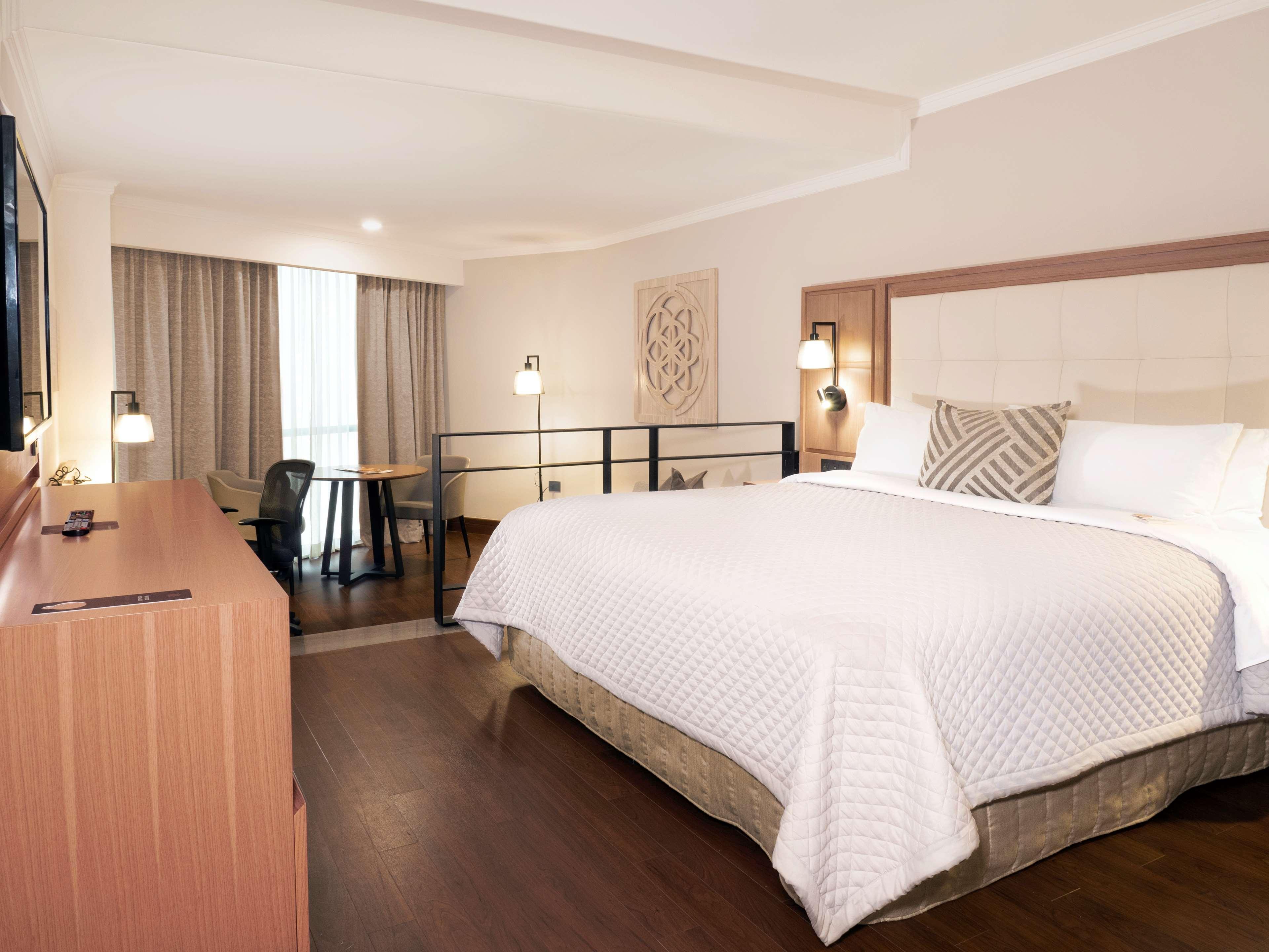 Double King Size Bed