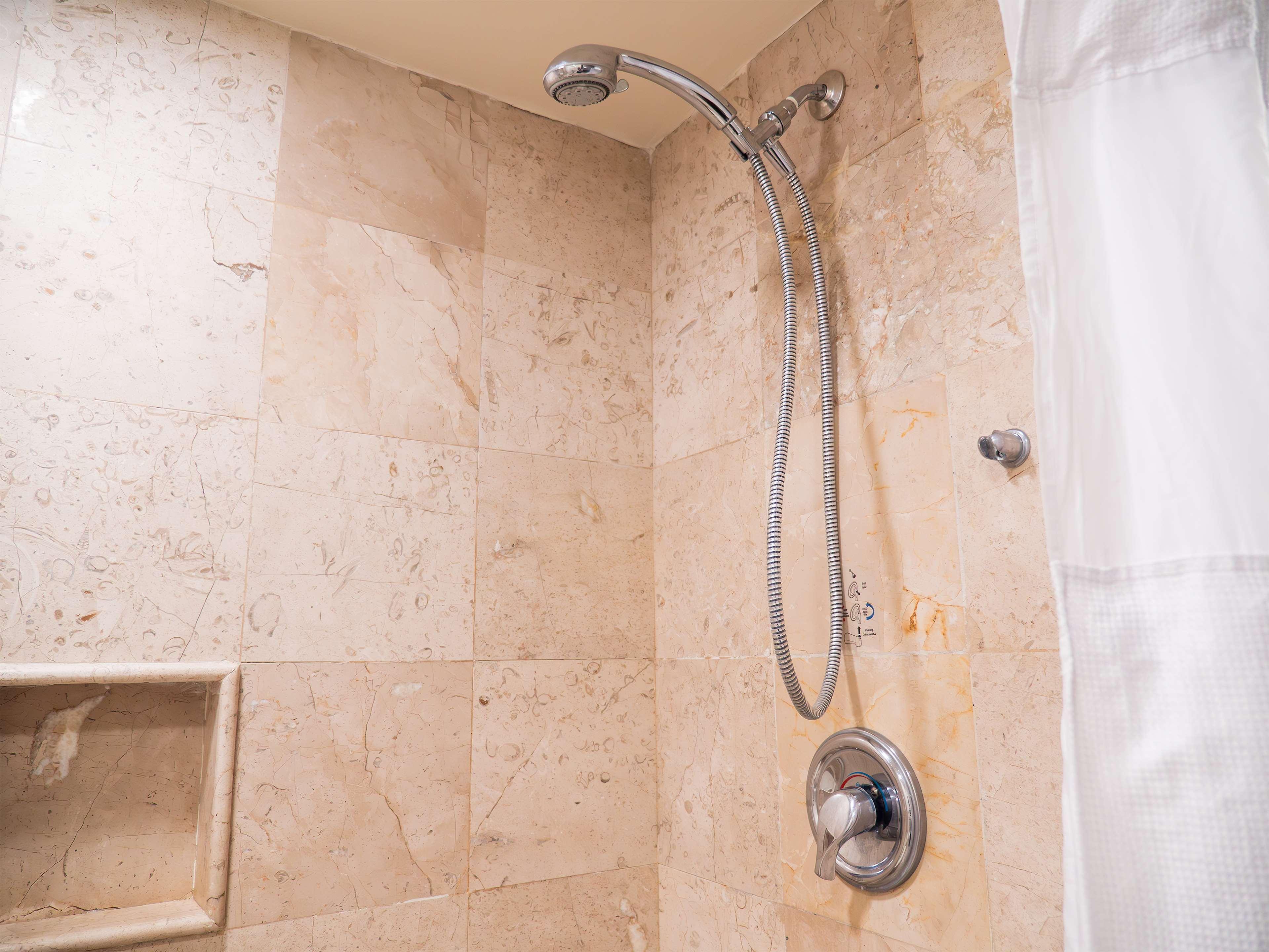 Double Accessible King Size Bed