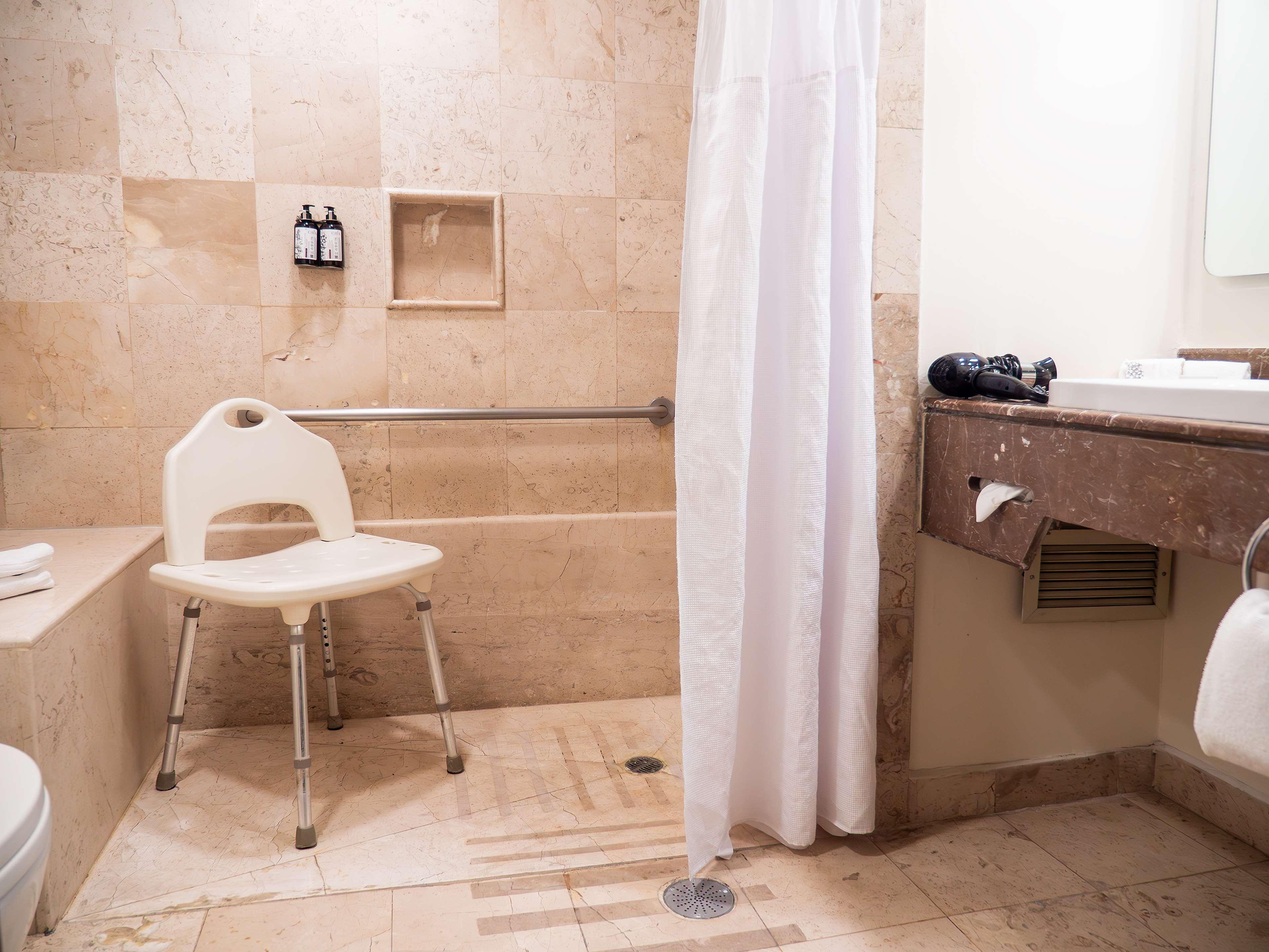 Double Accessible King Size Bed