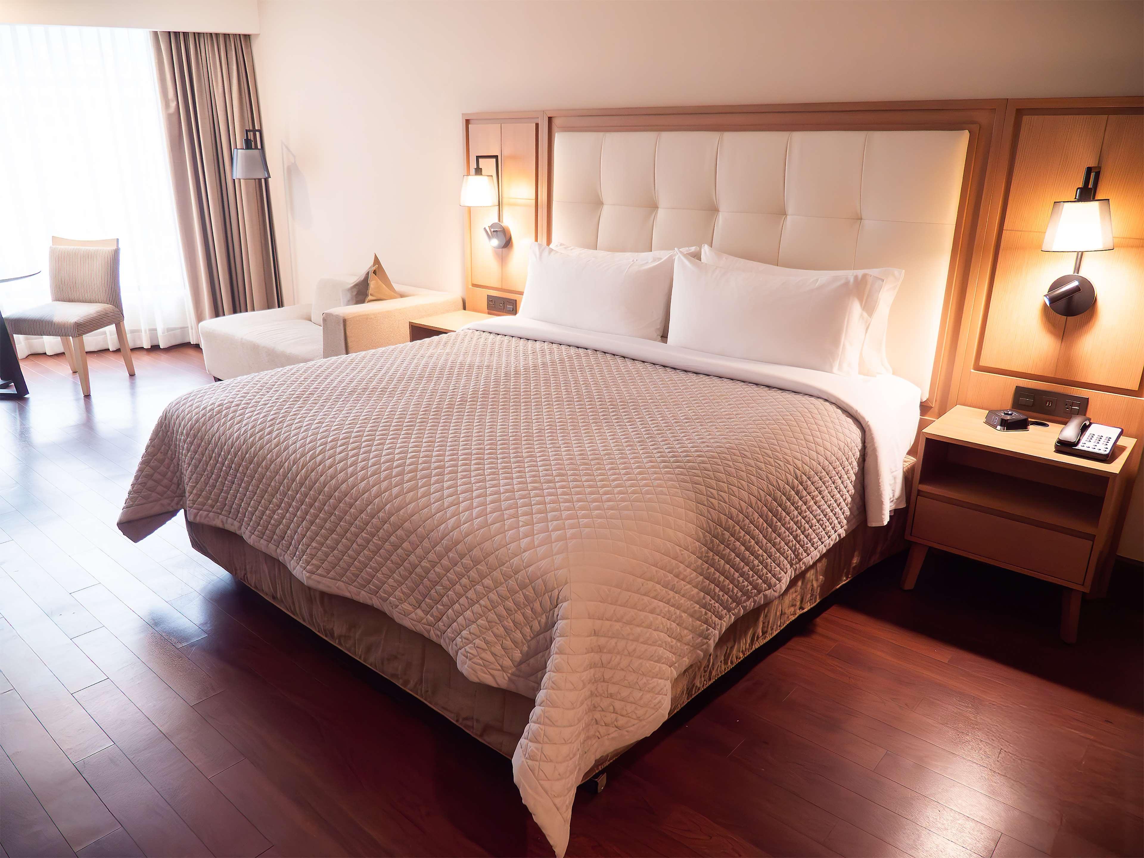 Double Accessible King Size Bed