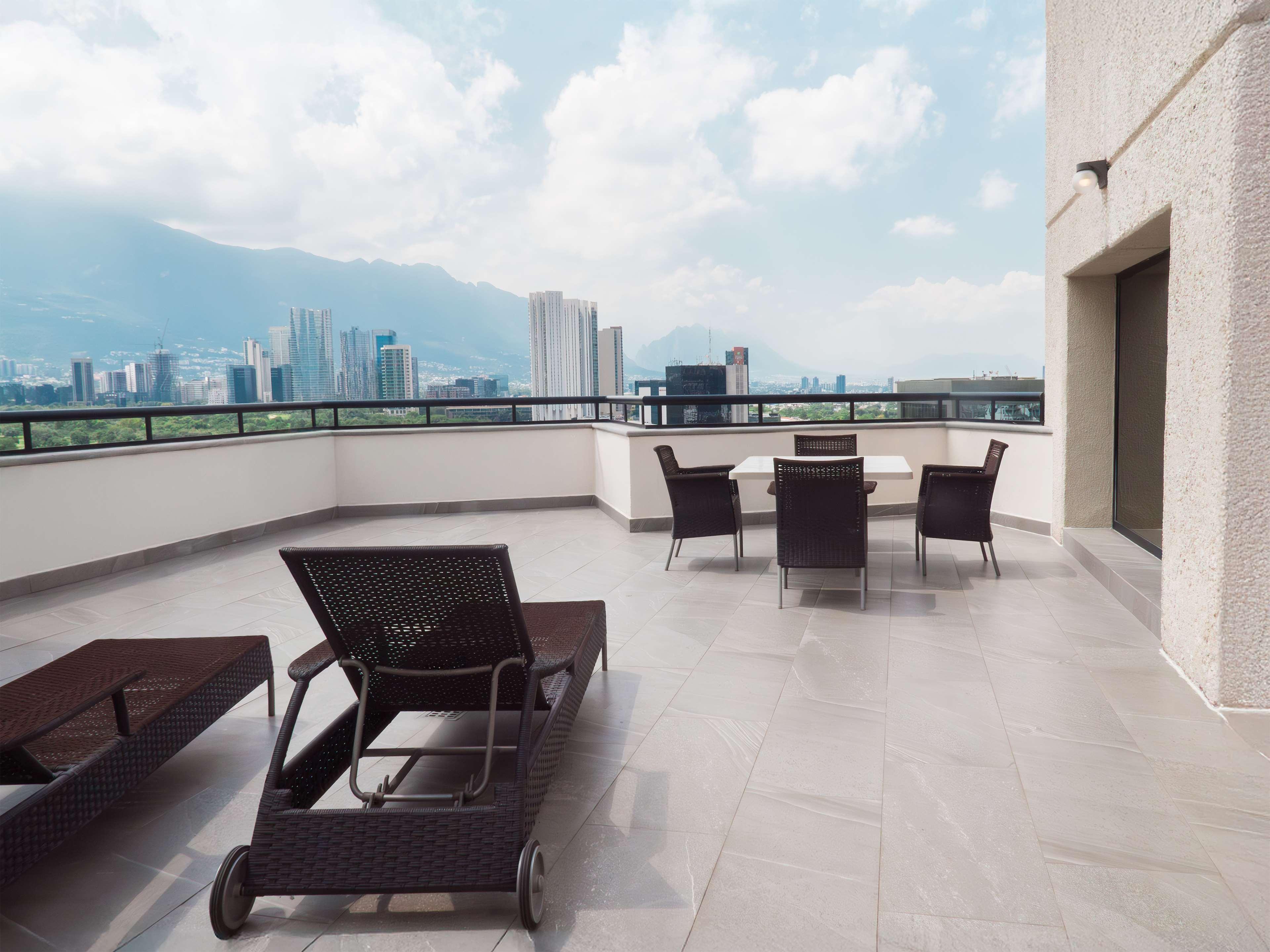 Double Accessible Superior