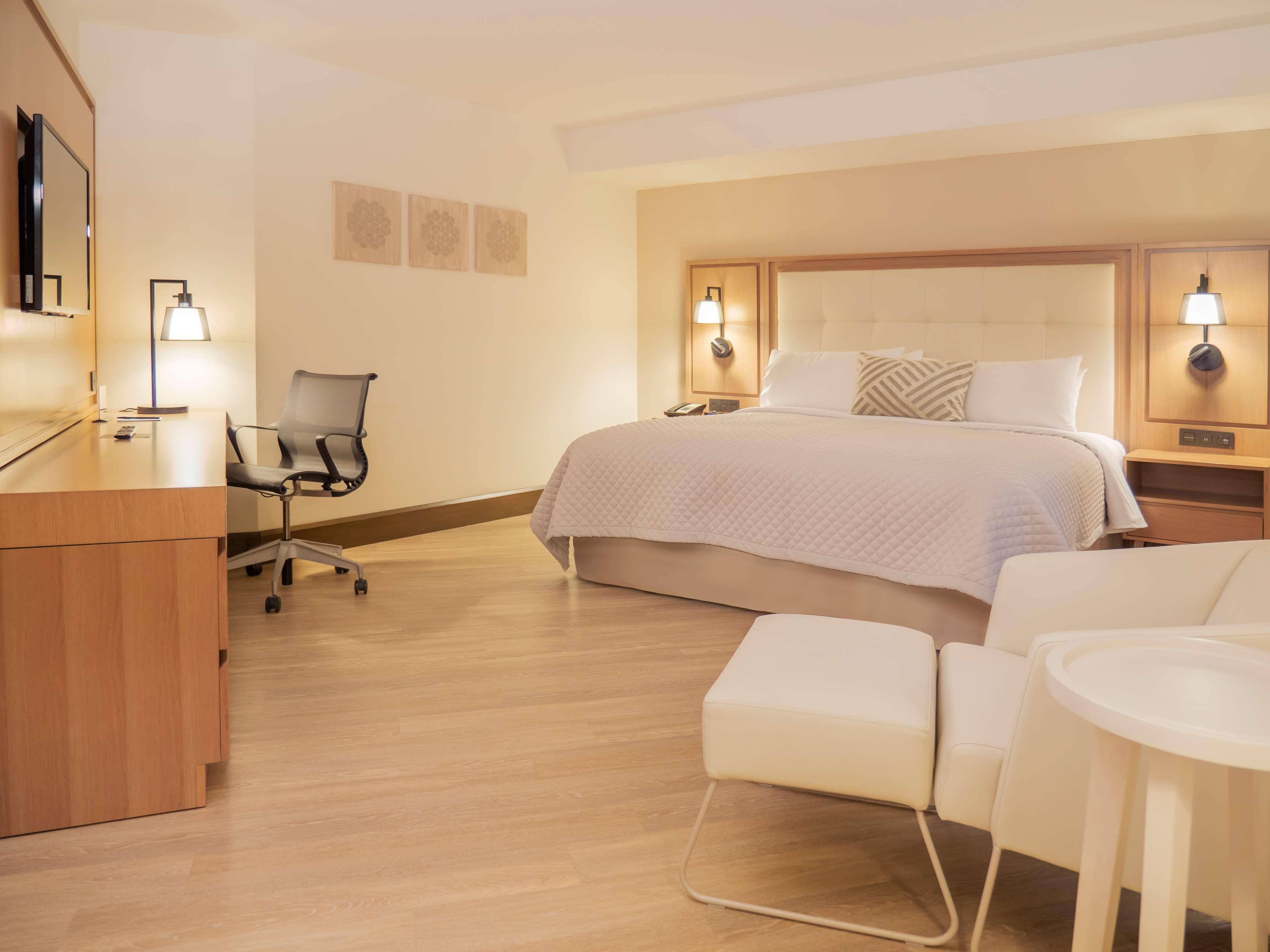 Junior Suite King Size Bed