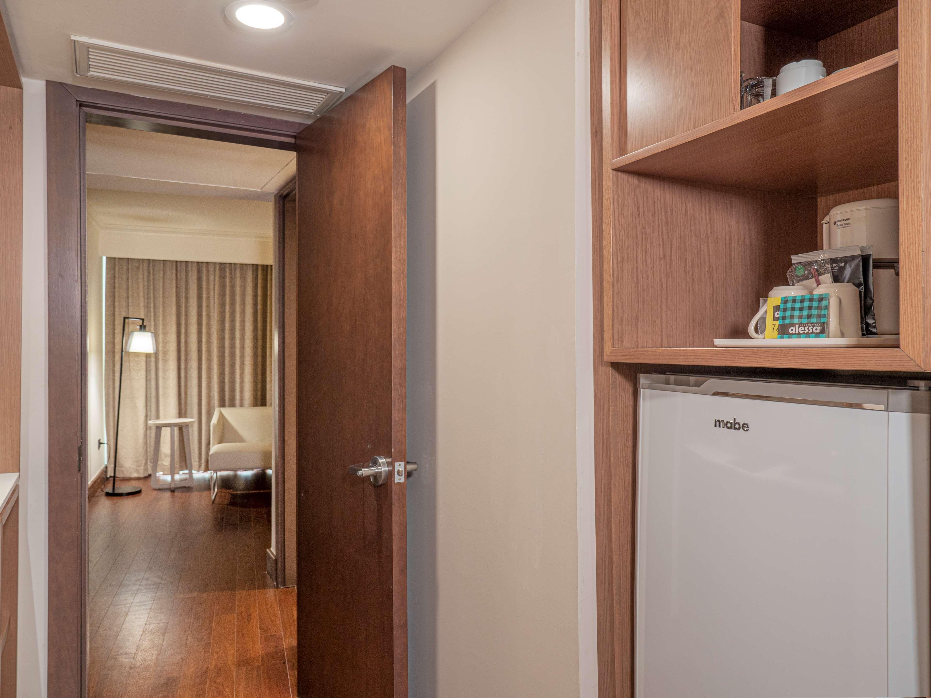 Junior Suite King Size Bed