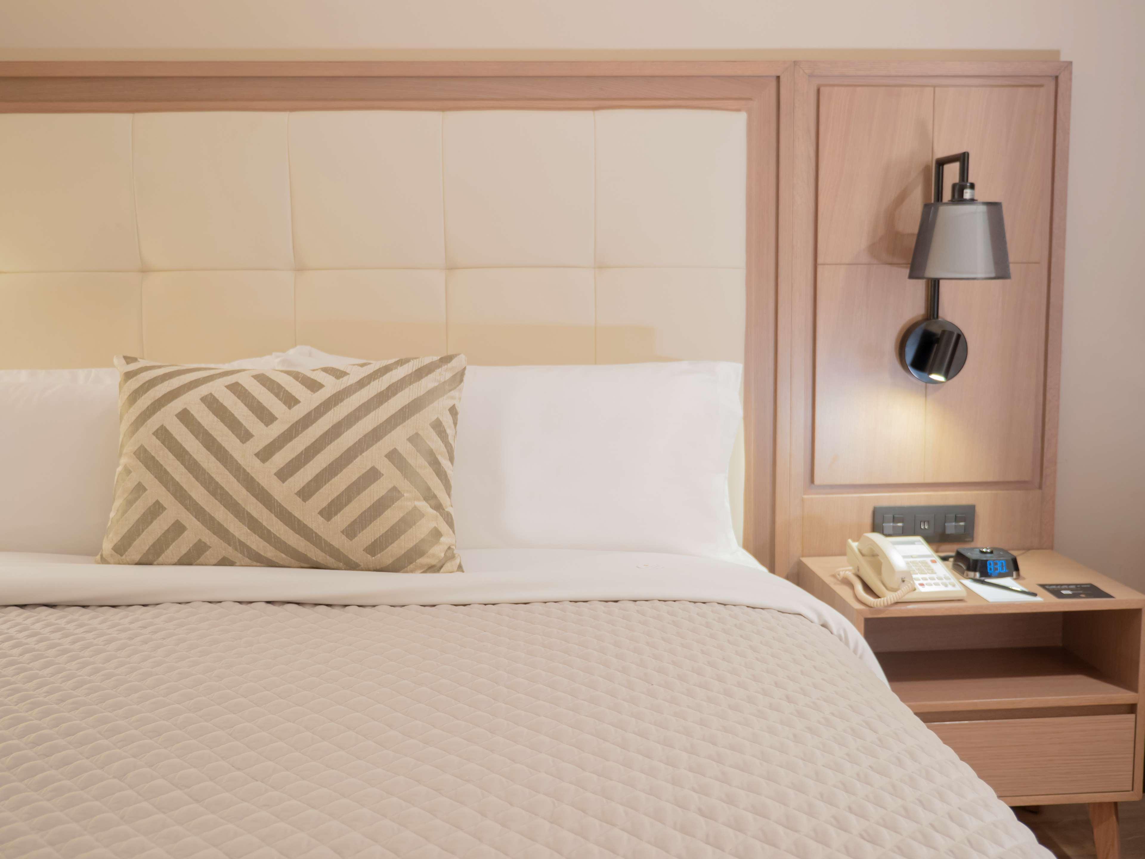 Double Executive King Bed