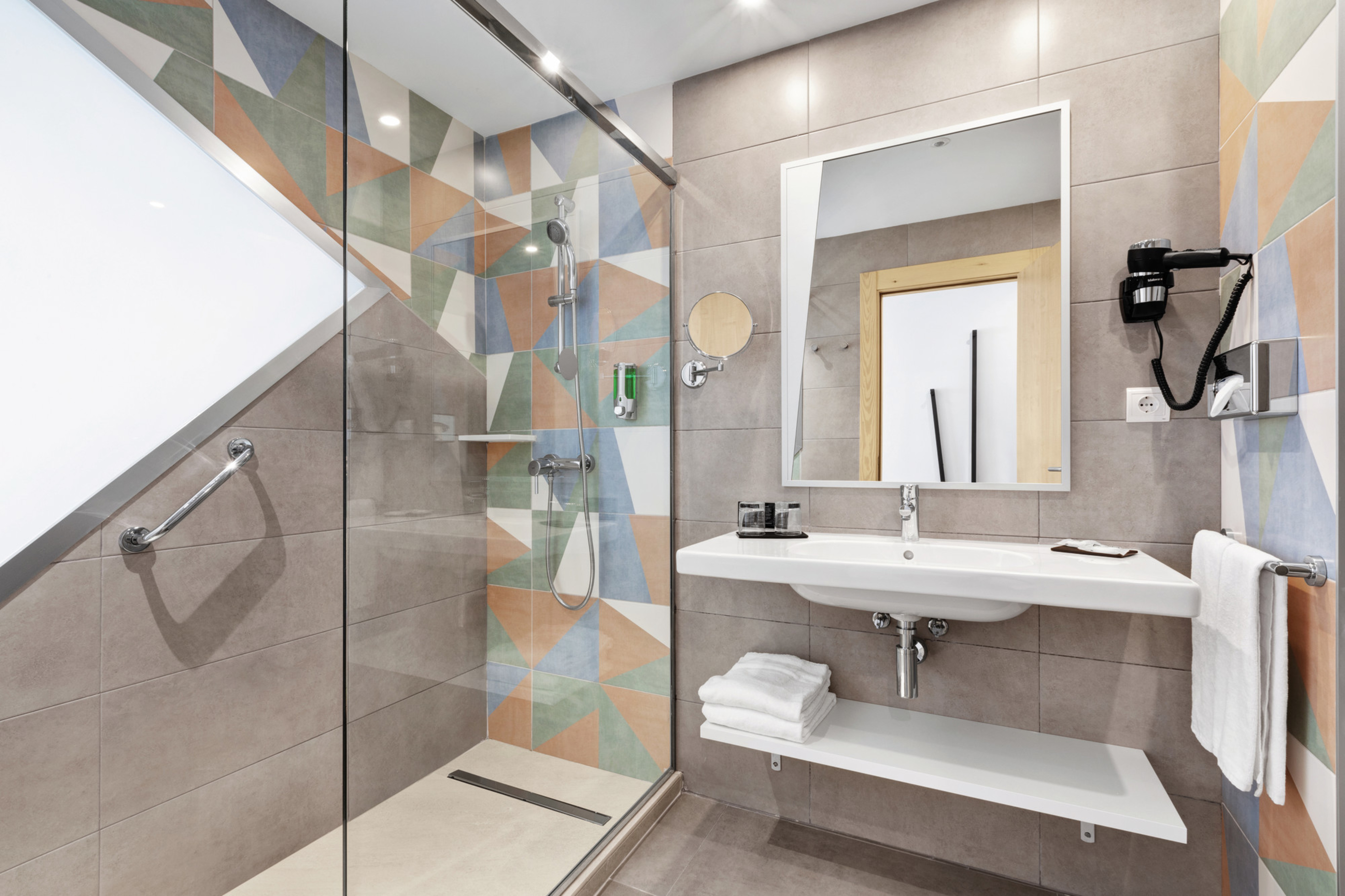 Double or Twin Standard