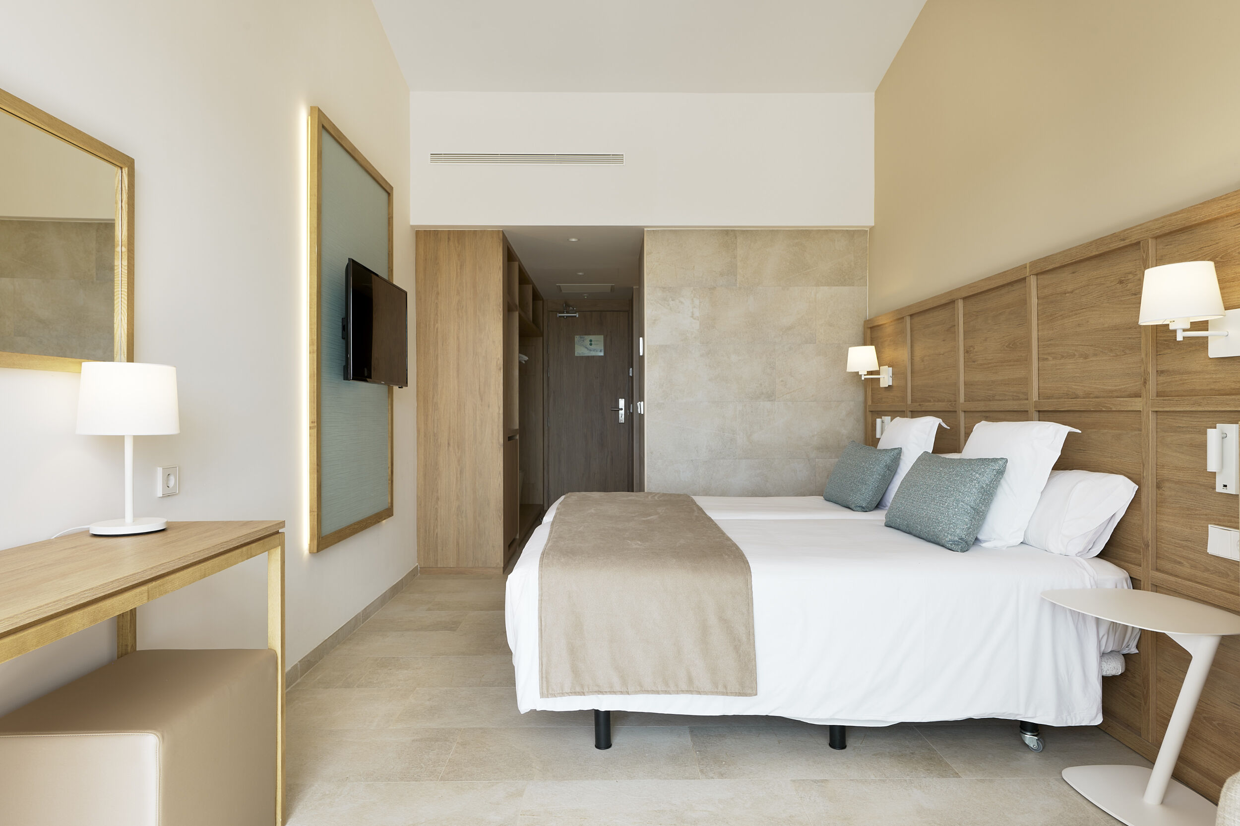 Bungalow Garden View