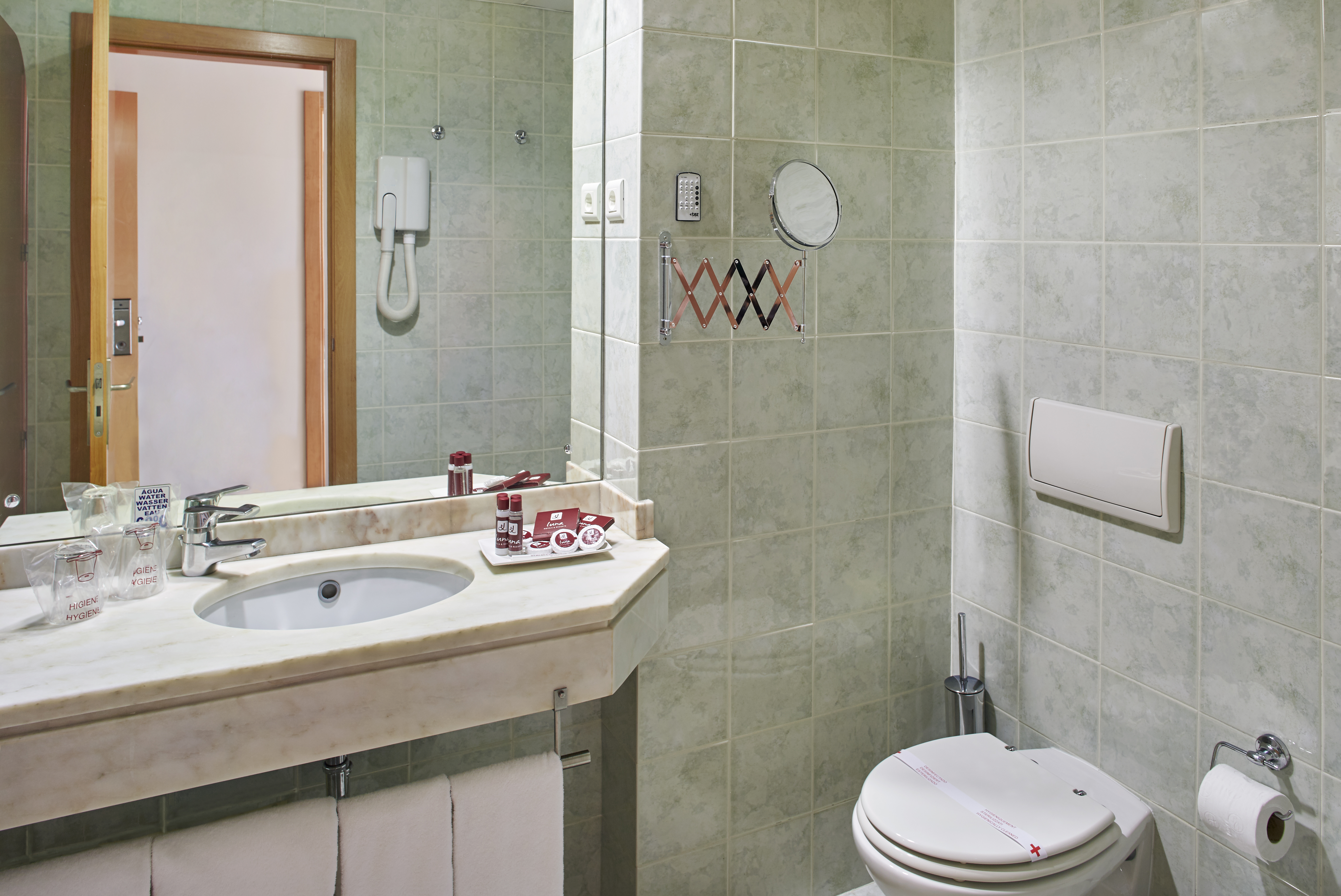 Double or Twin Standard