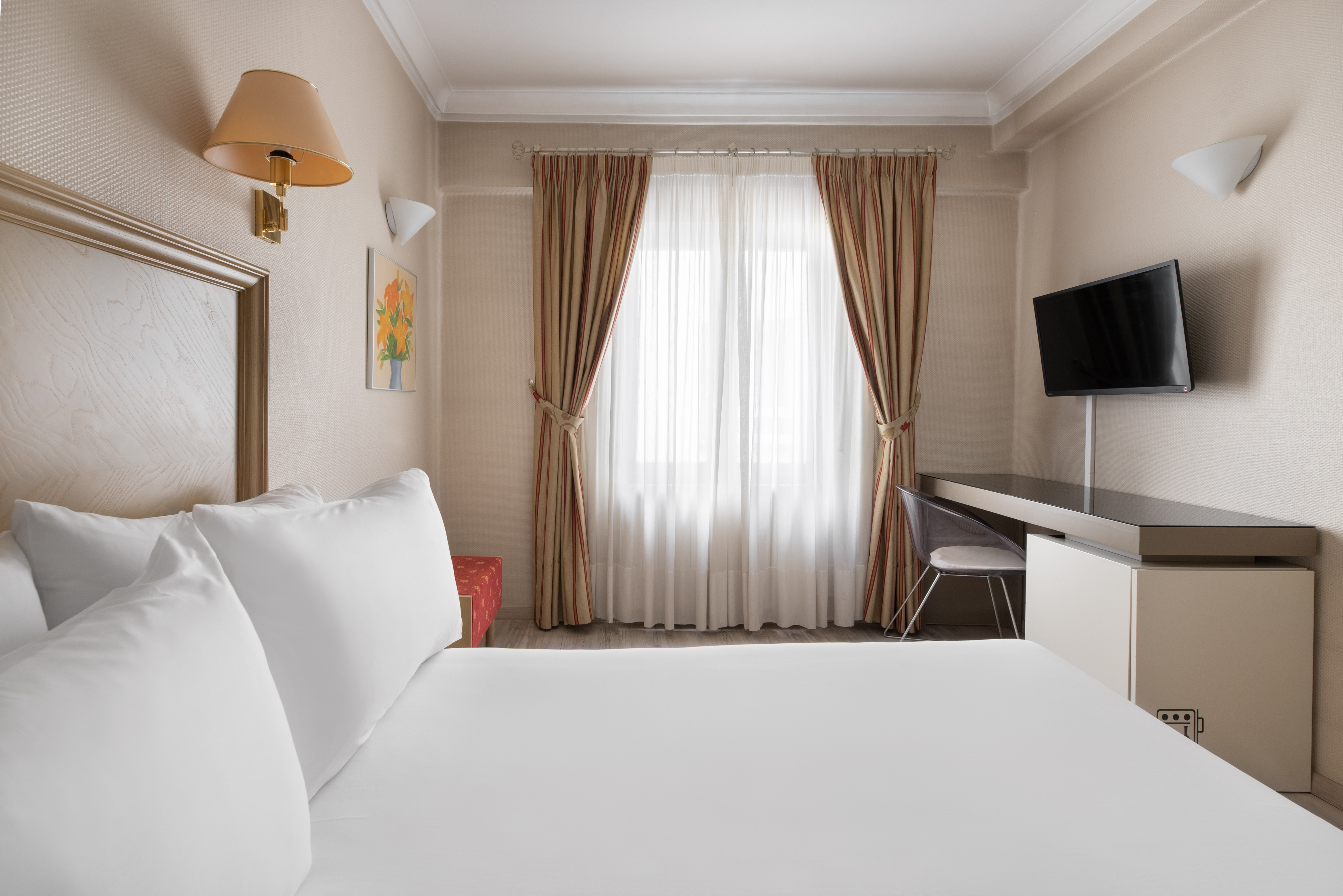 Double or Twin Standard