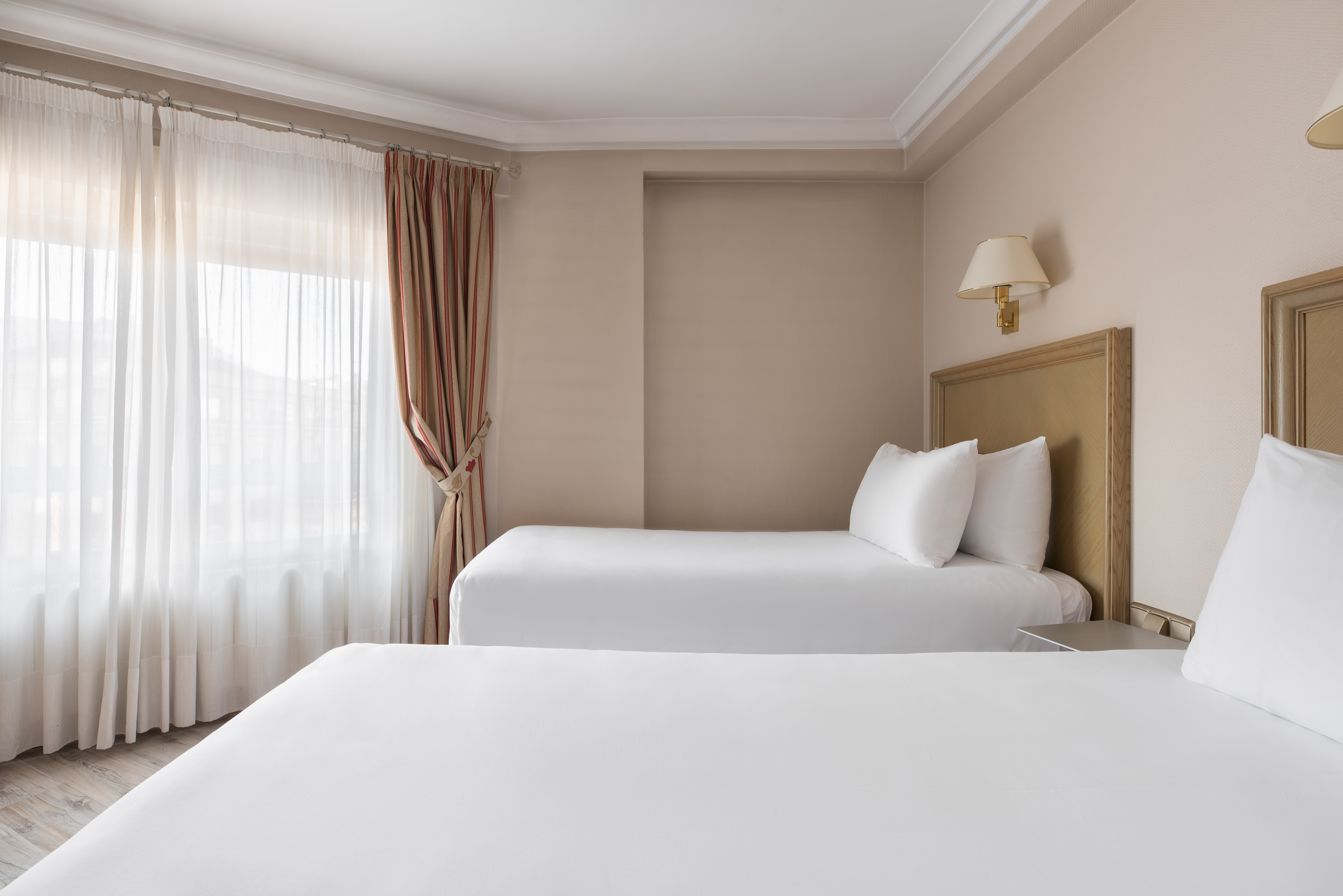 Double or Twin Standard