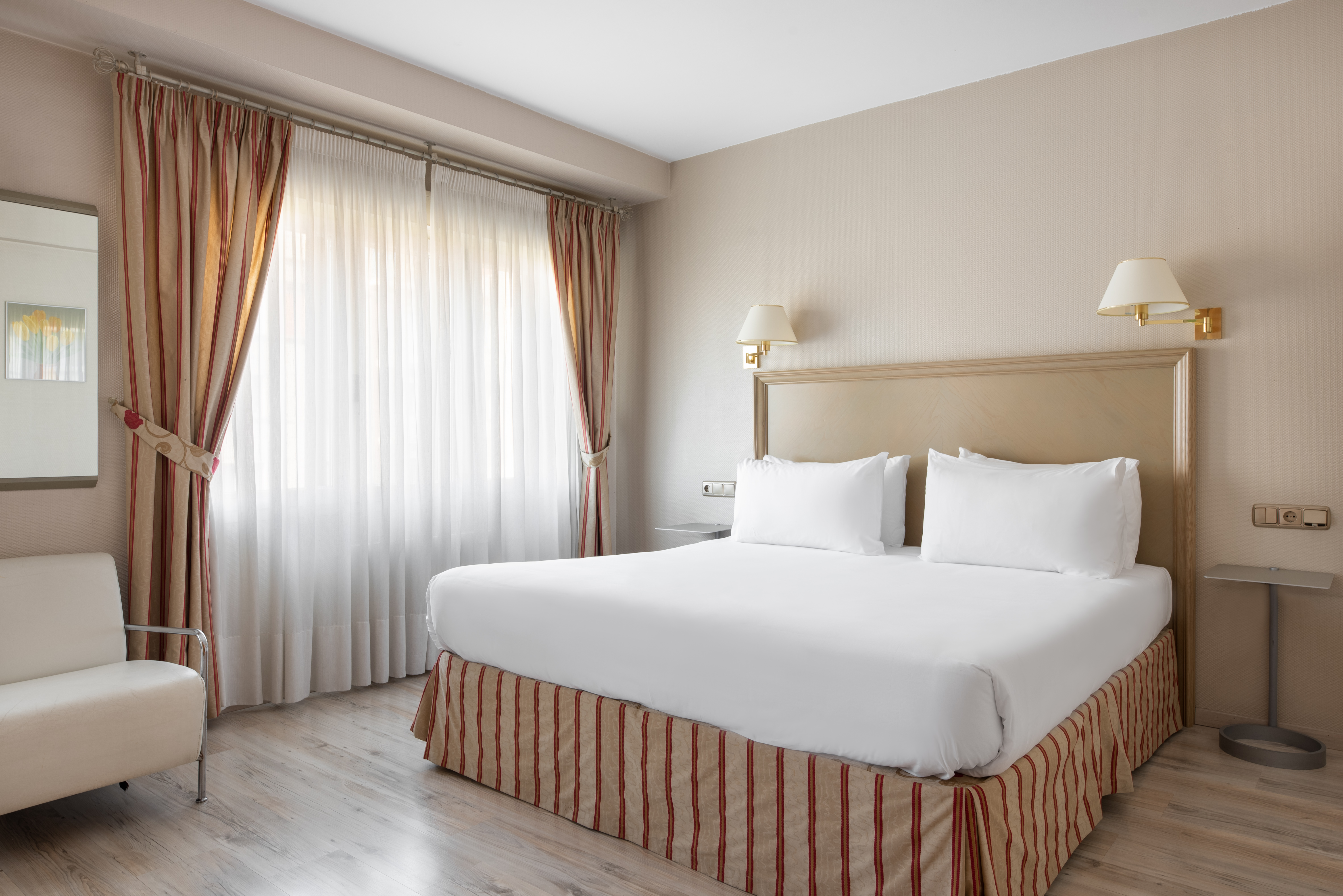 Double or Twin Standard