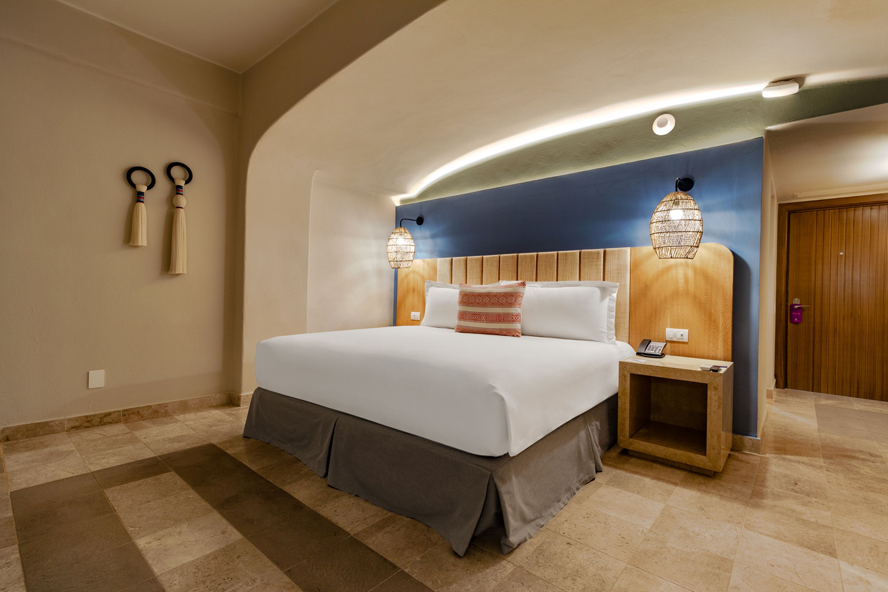 Double King Bed Non Smoking