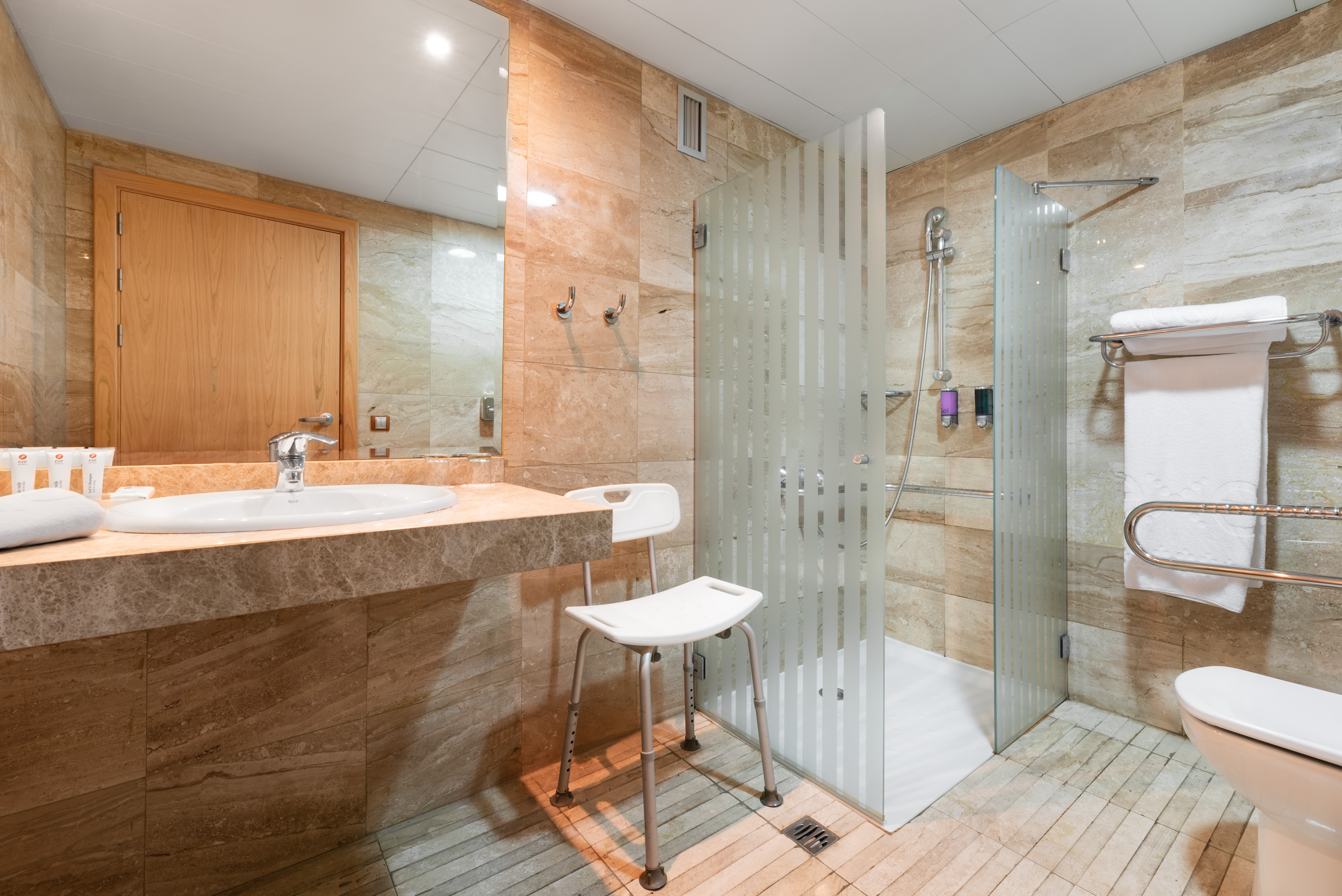 Double or Twin Standard