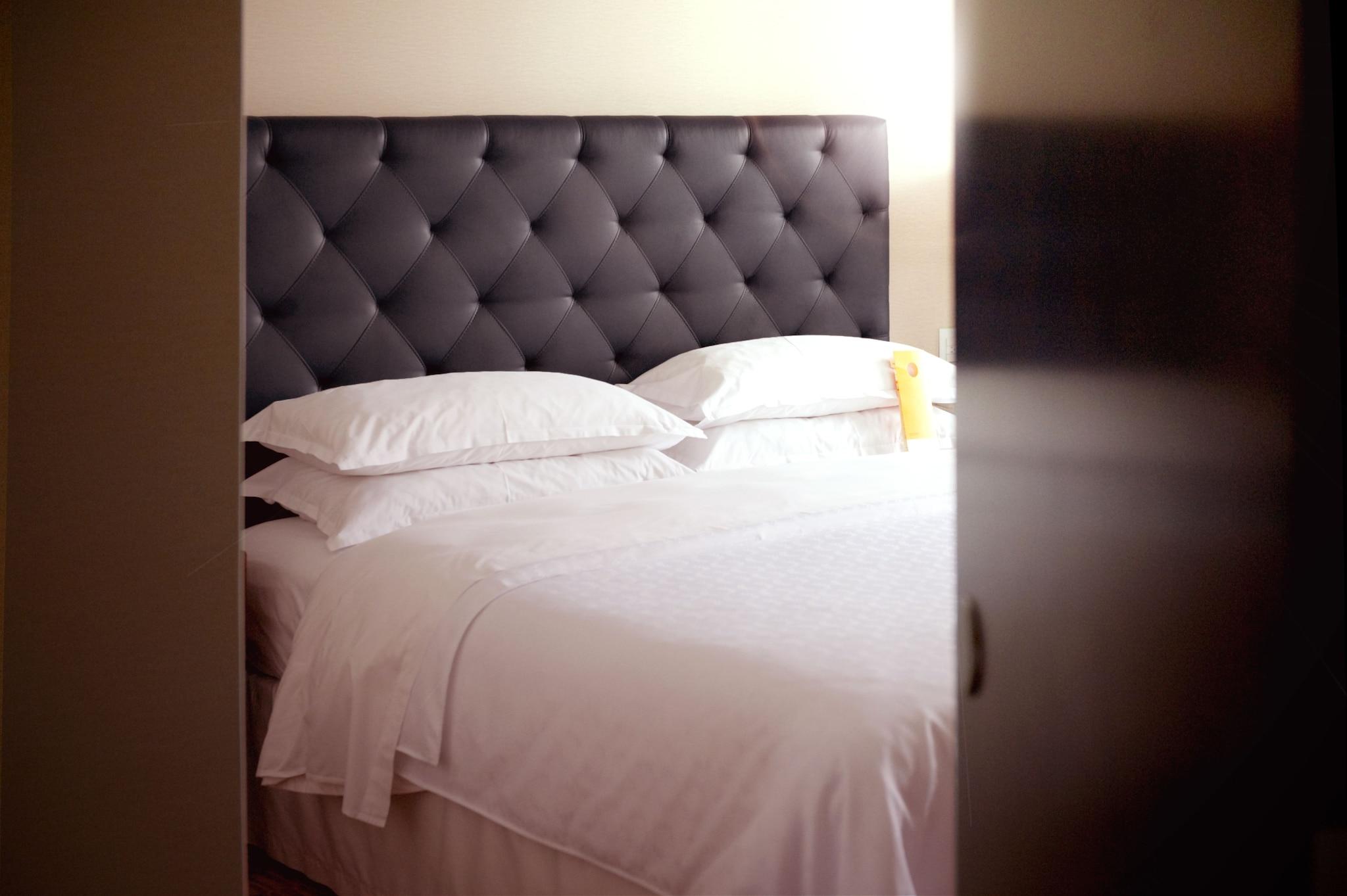 Double Deluxe King Bed