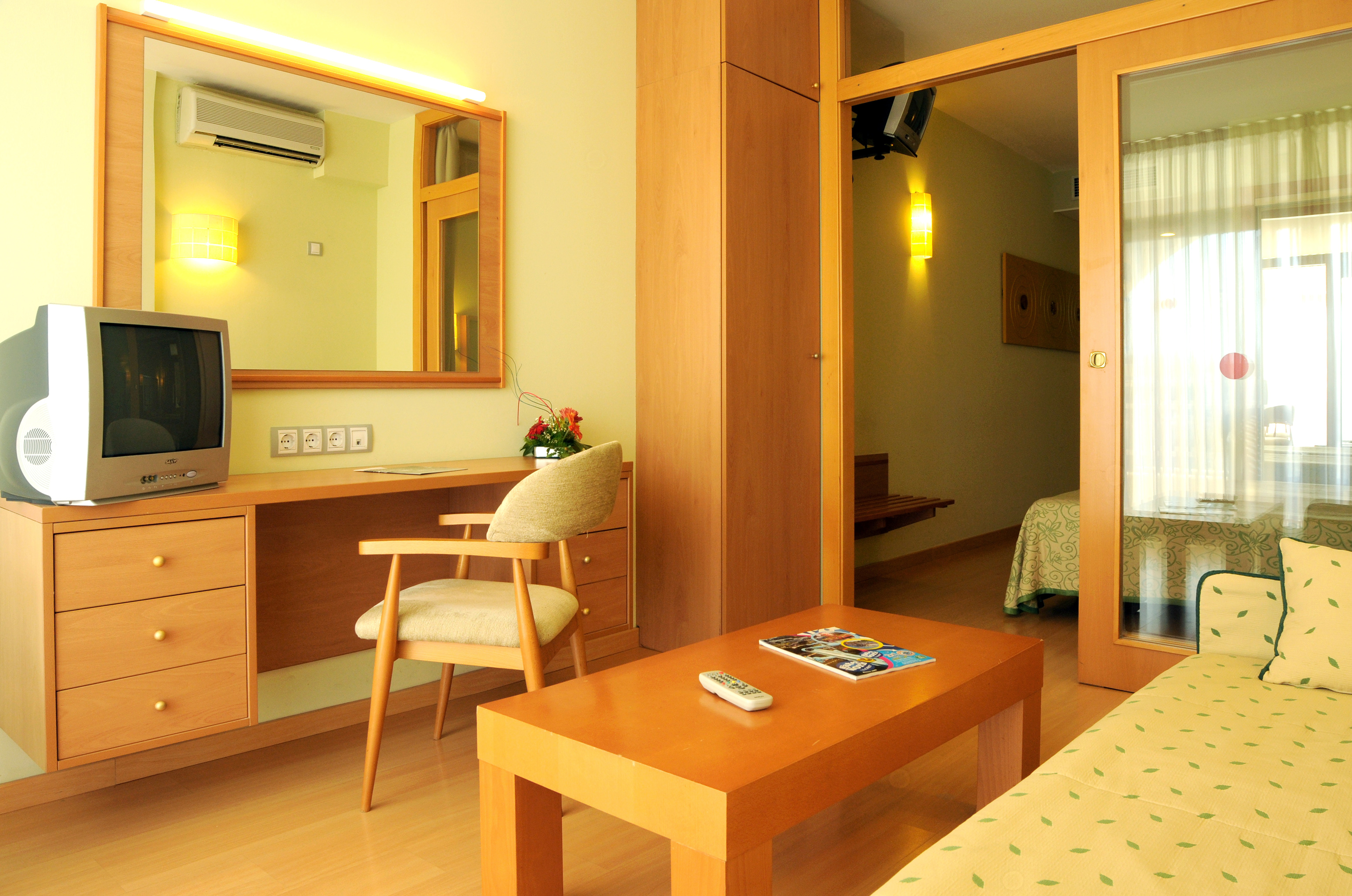 Family Room Capacity 3