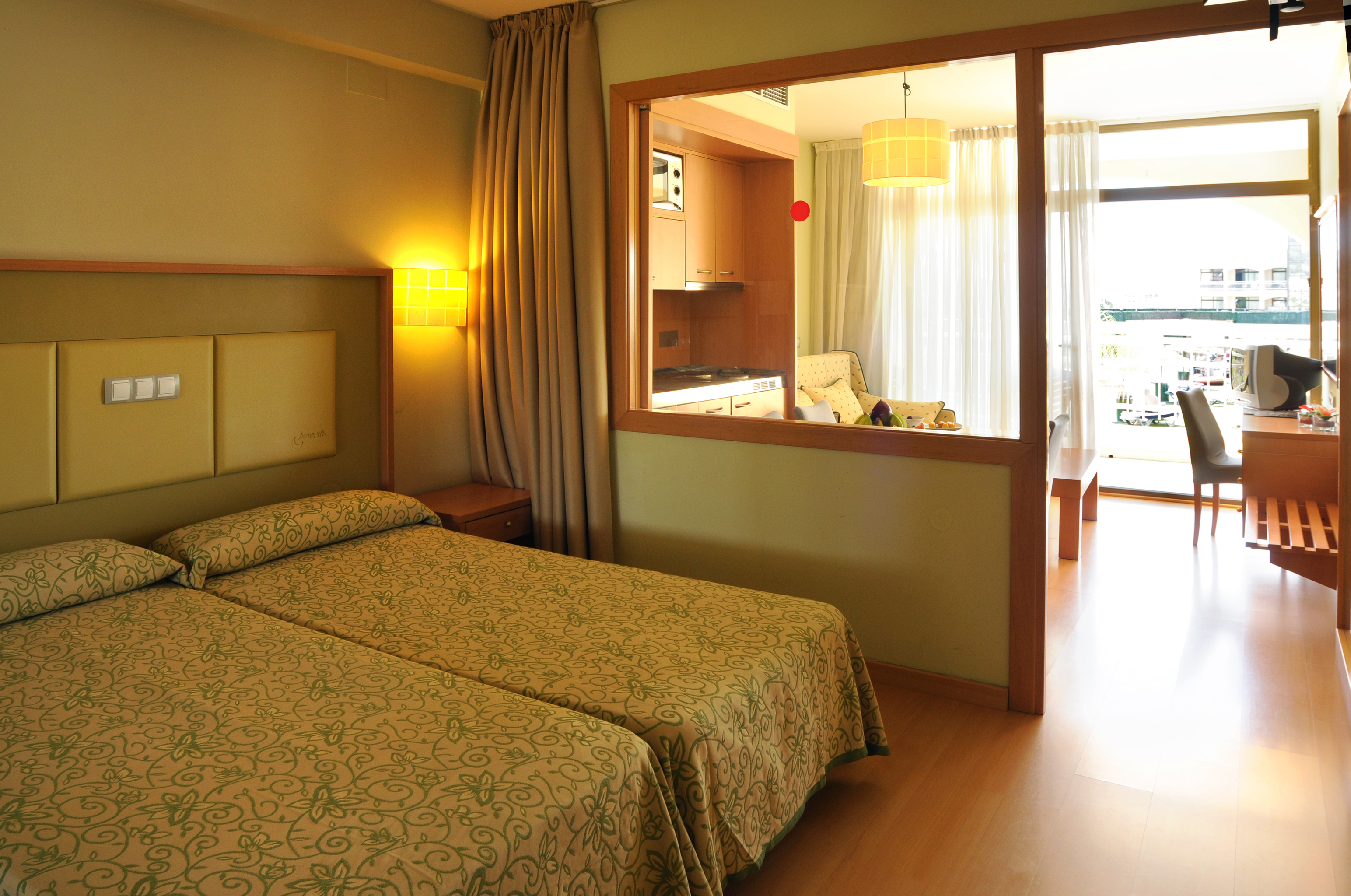 Family Room Capacity 3