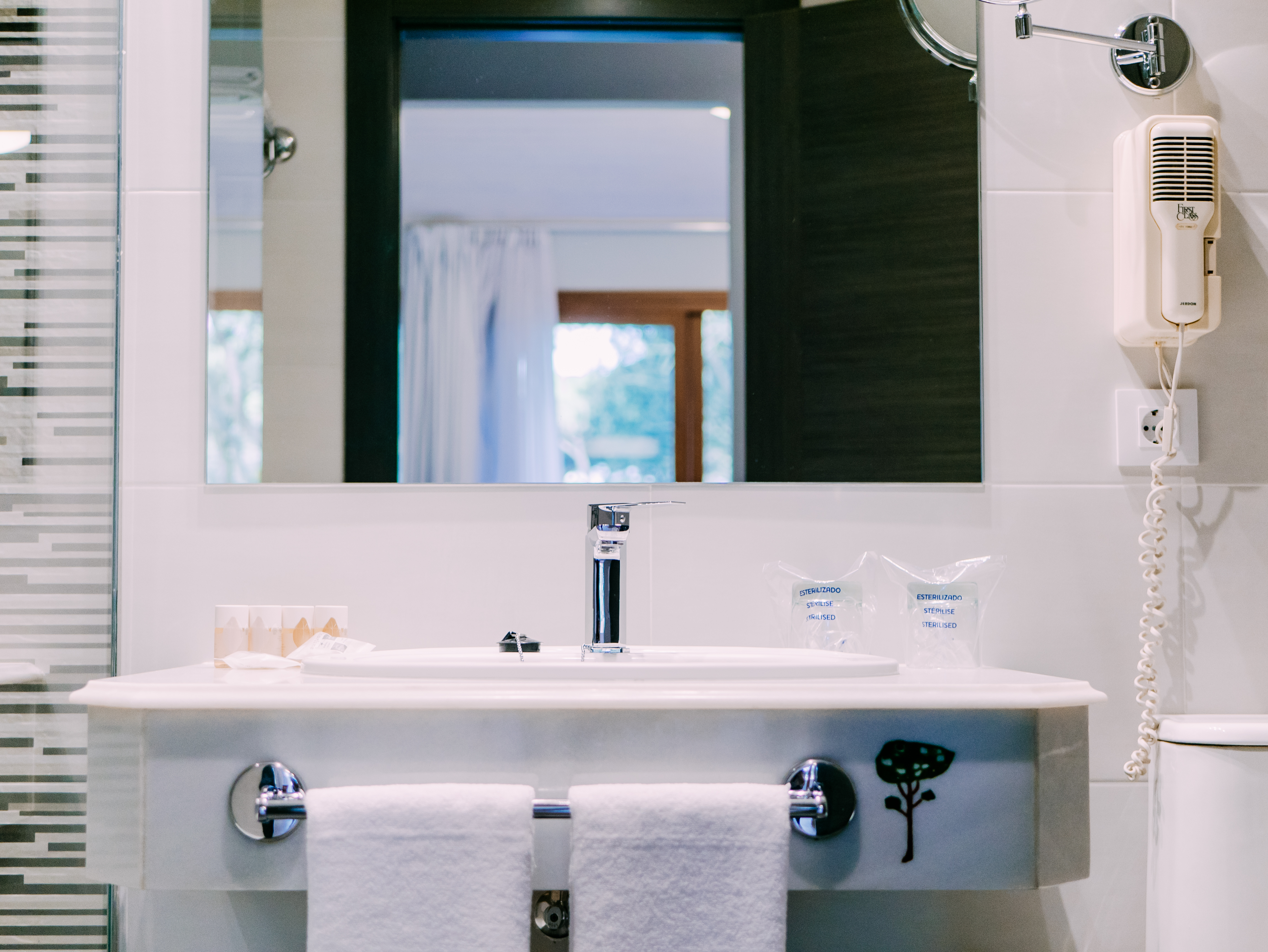 Double or Twin Standard