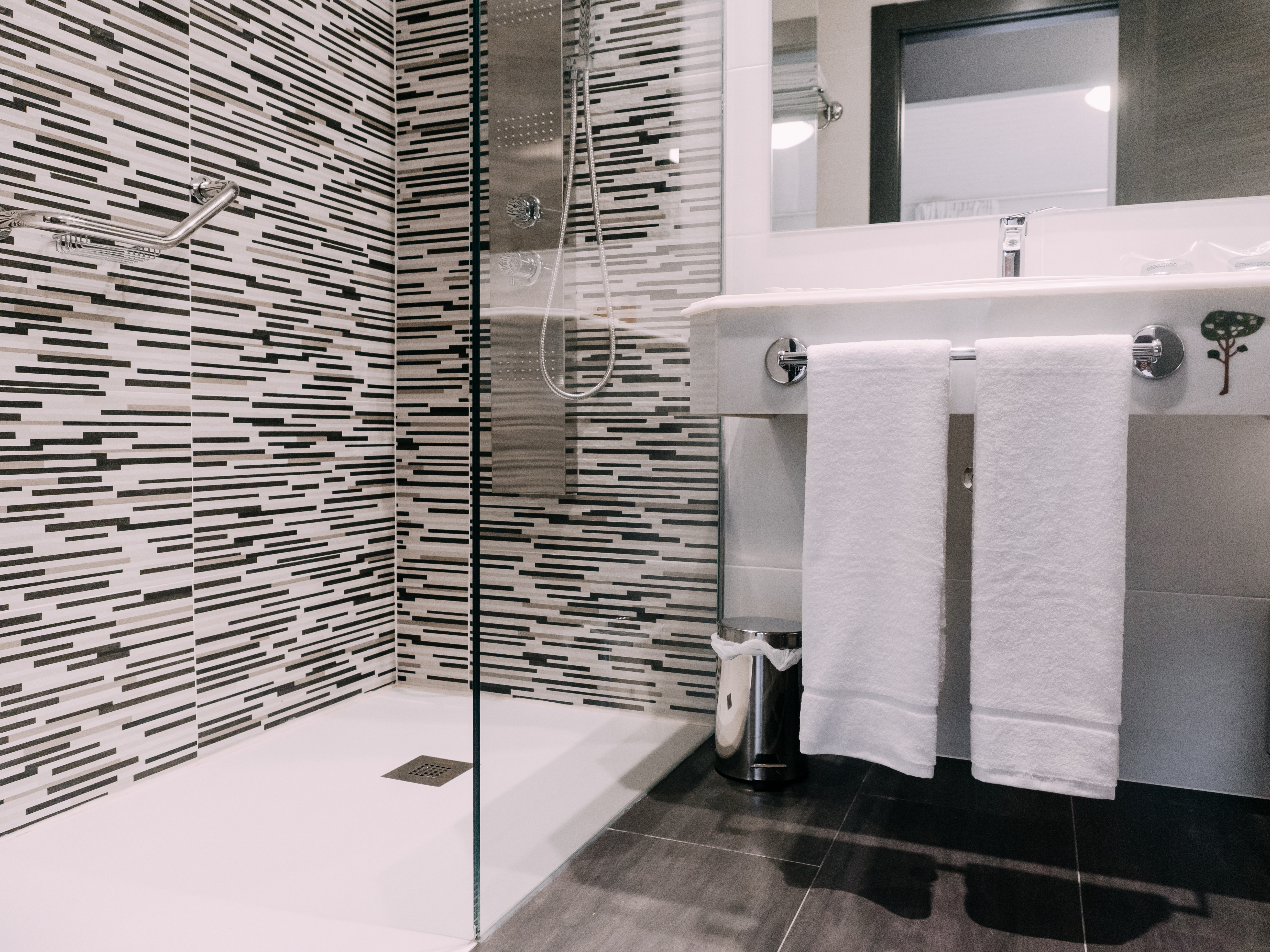 Double or Twin Standard