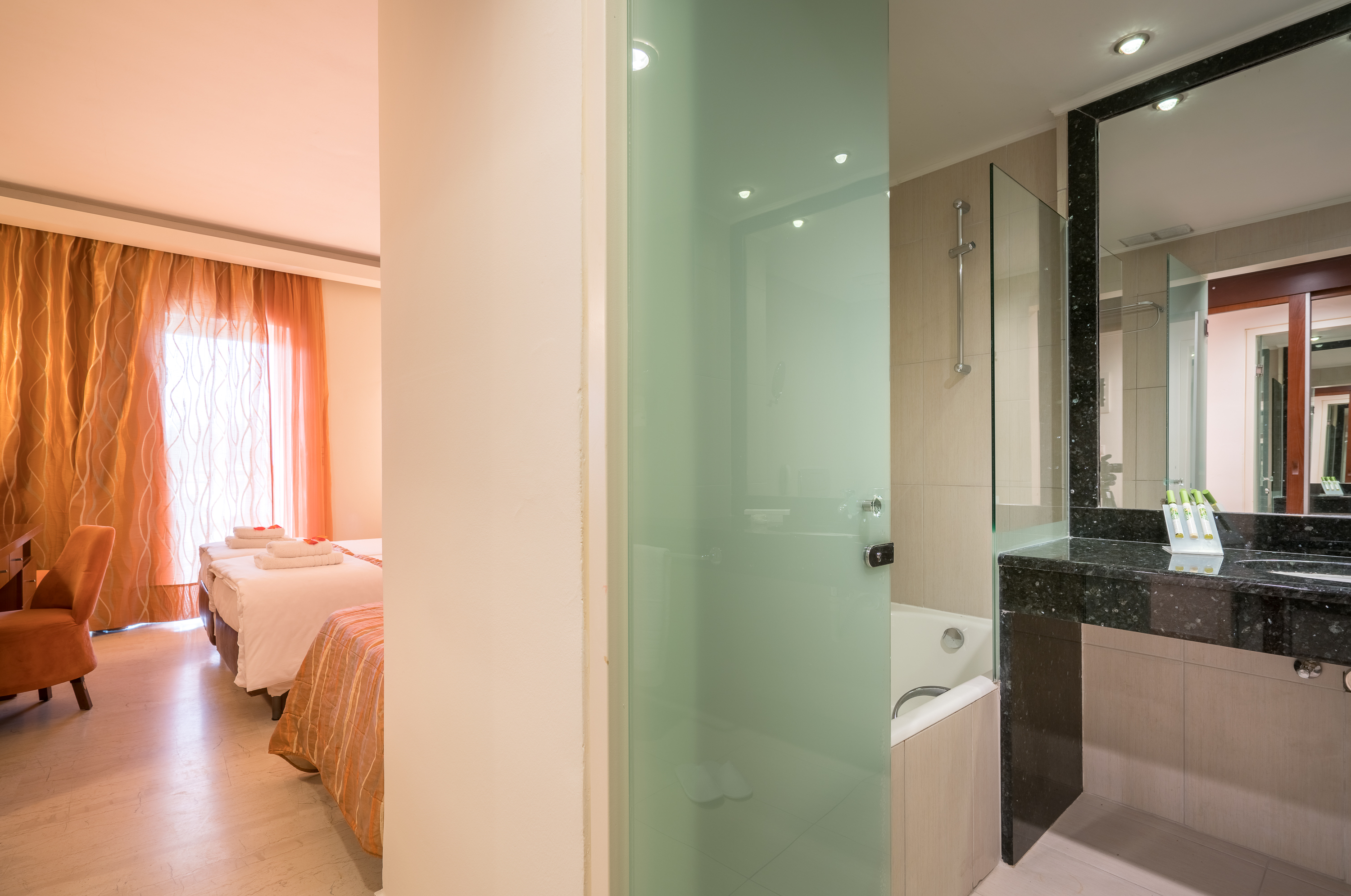 Double or Twin with Private Pool