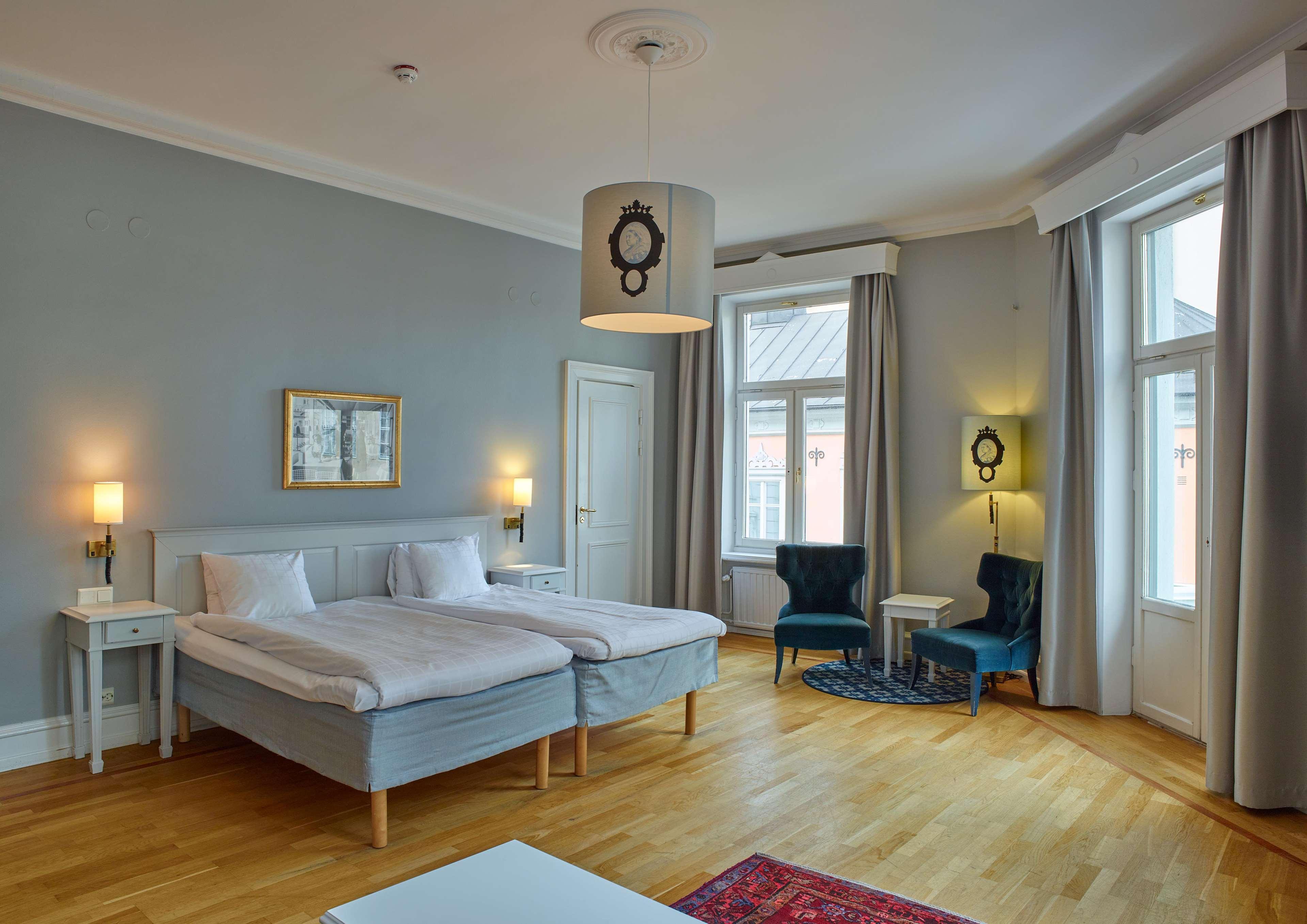 Family Room Superior