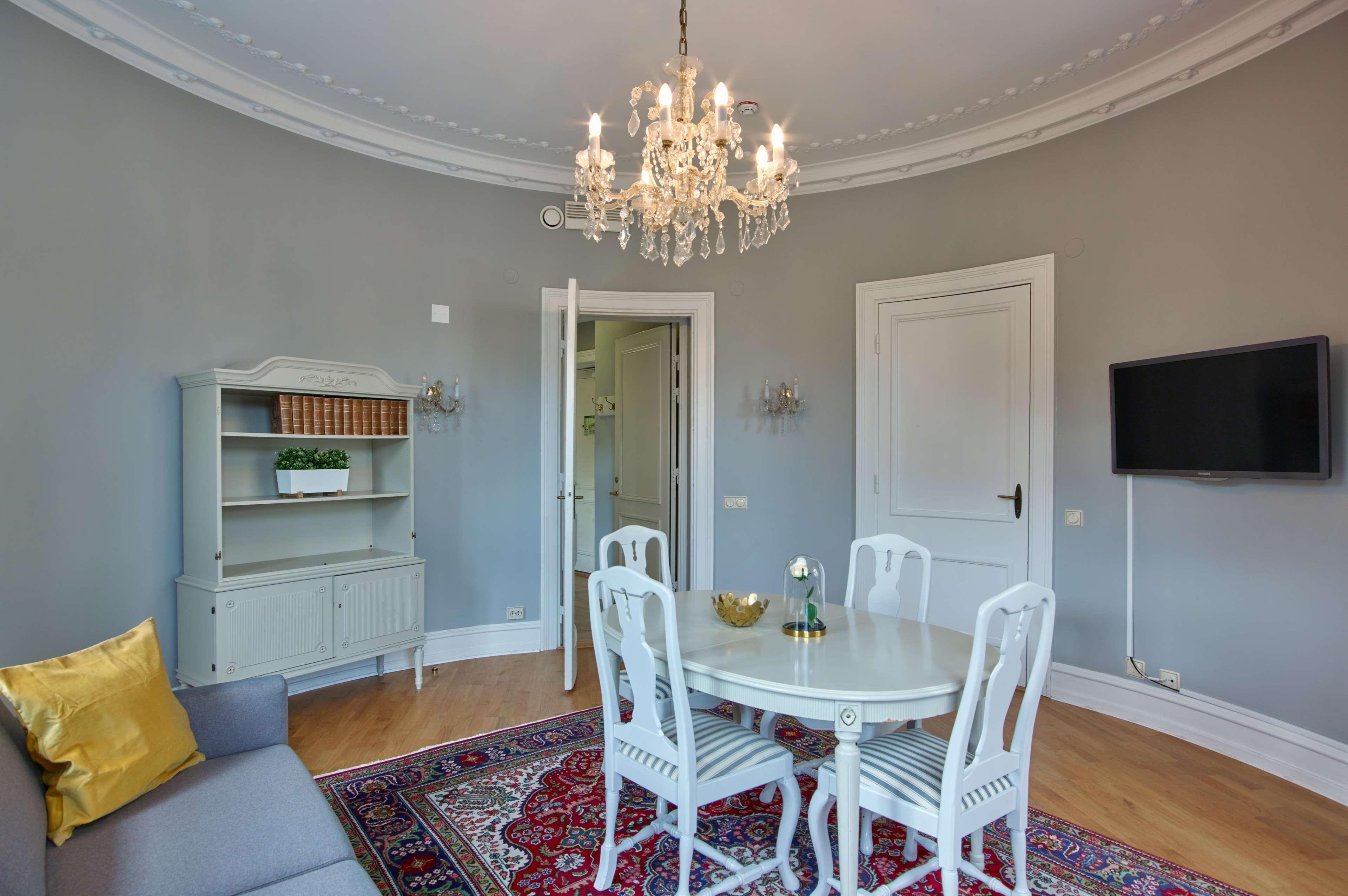 Family Room Superior