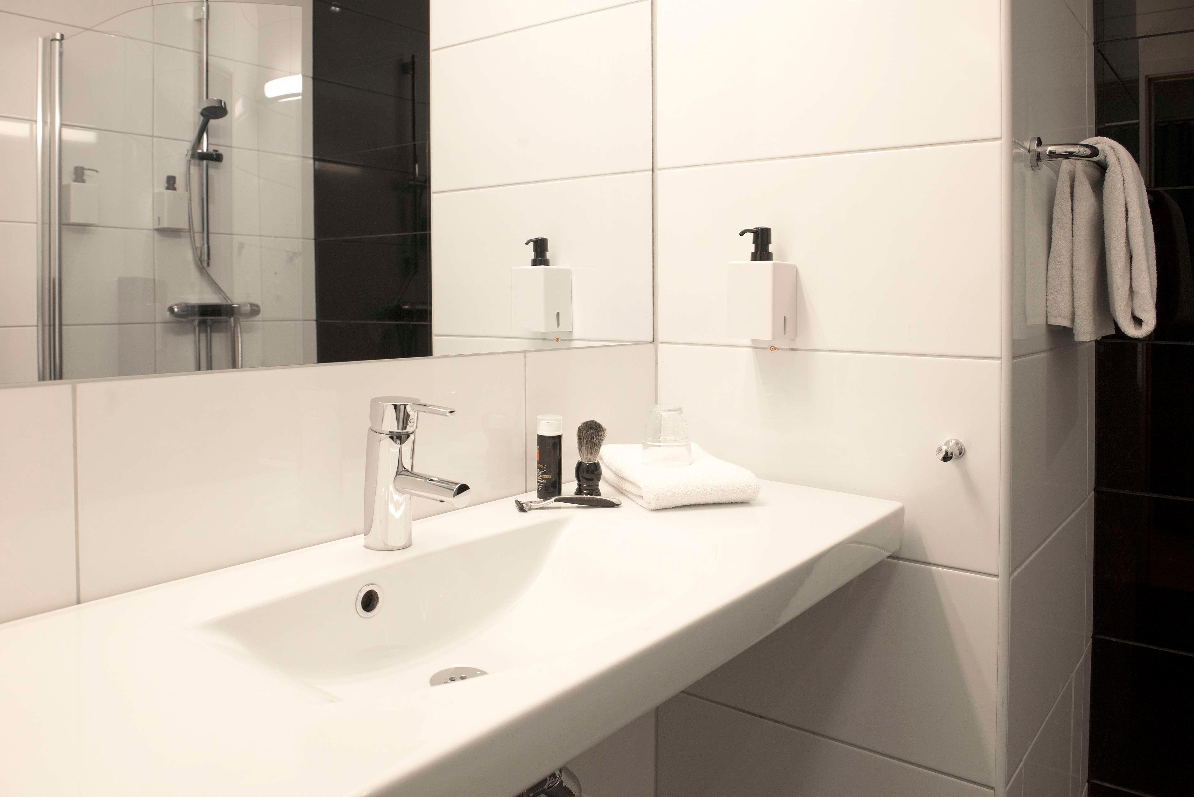 Double Single Queen Size Bed