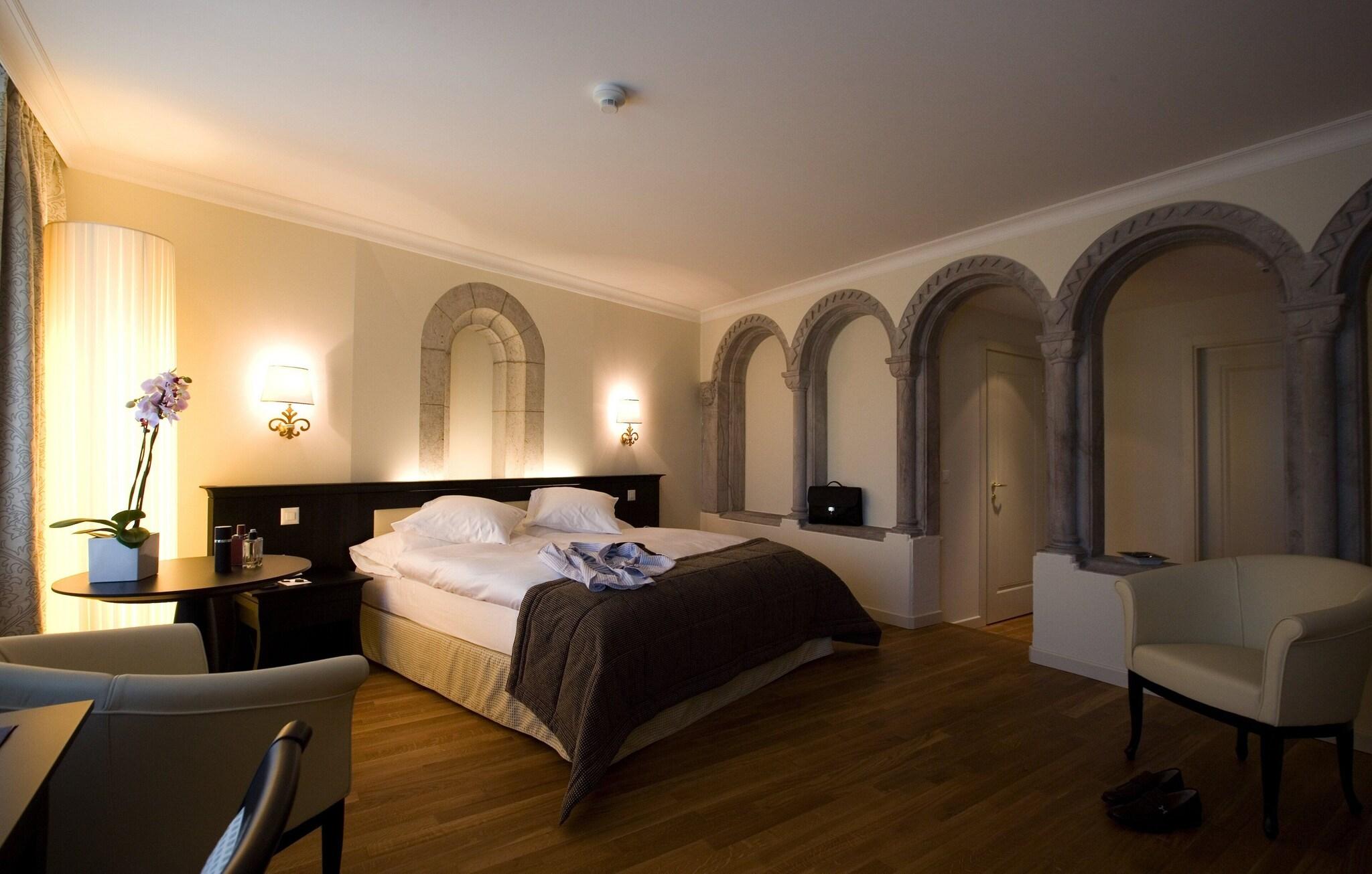 Double Deluxe City View