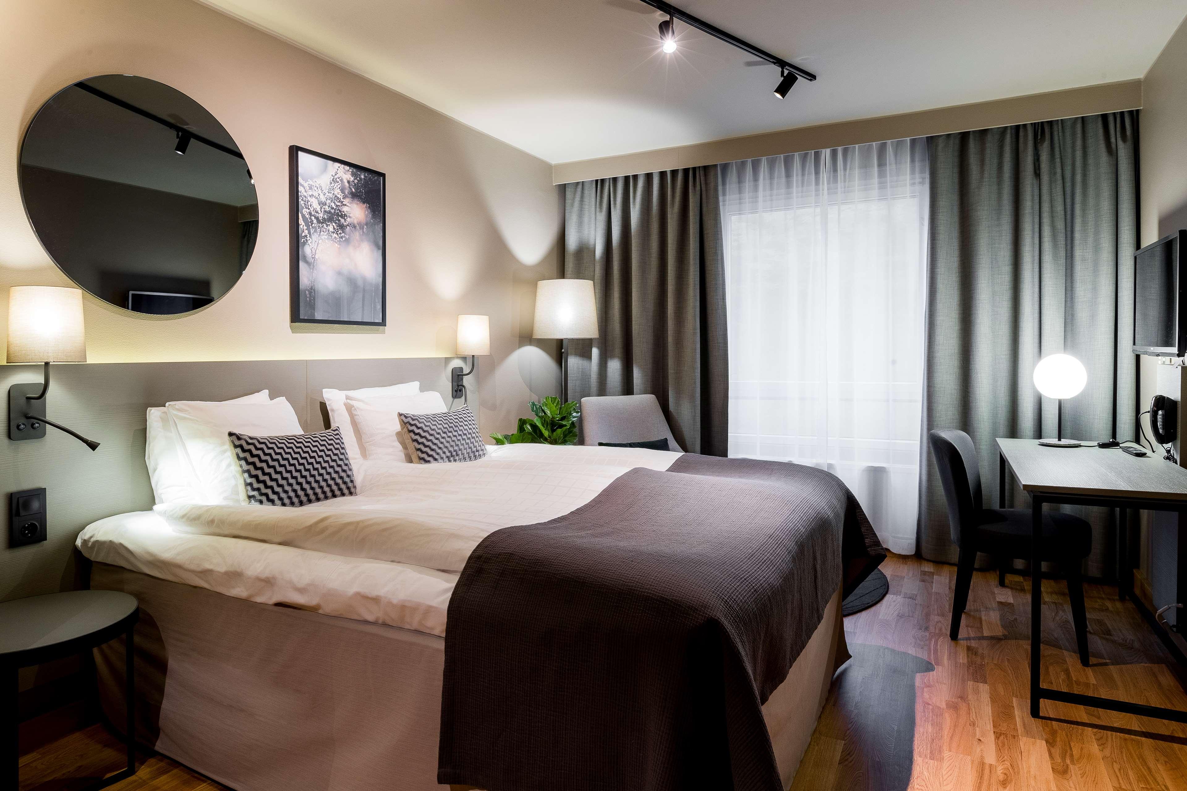 Double Single Queen Size Bed