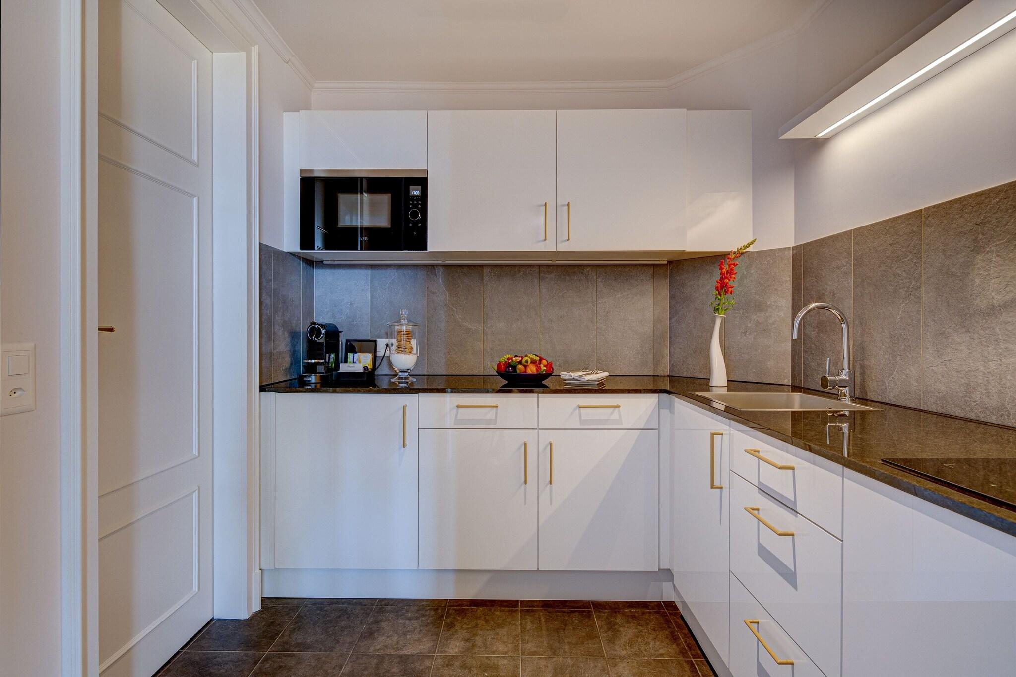 Suite with Kitchenette with Views