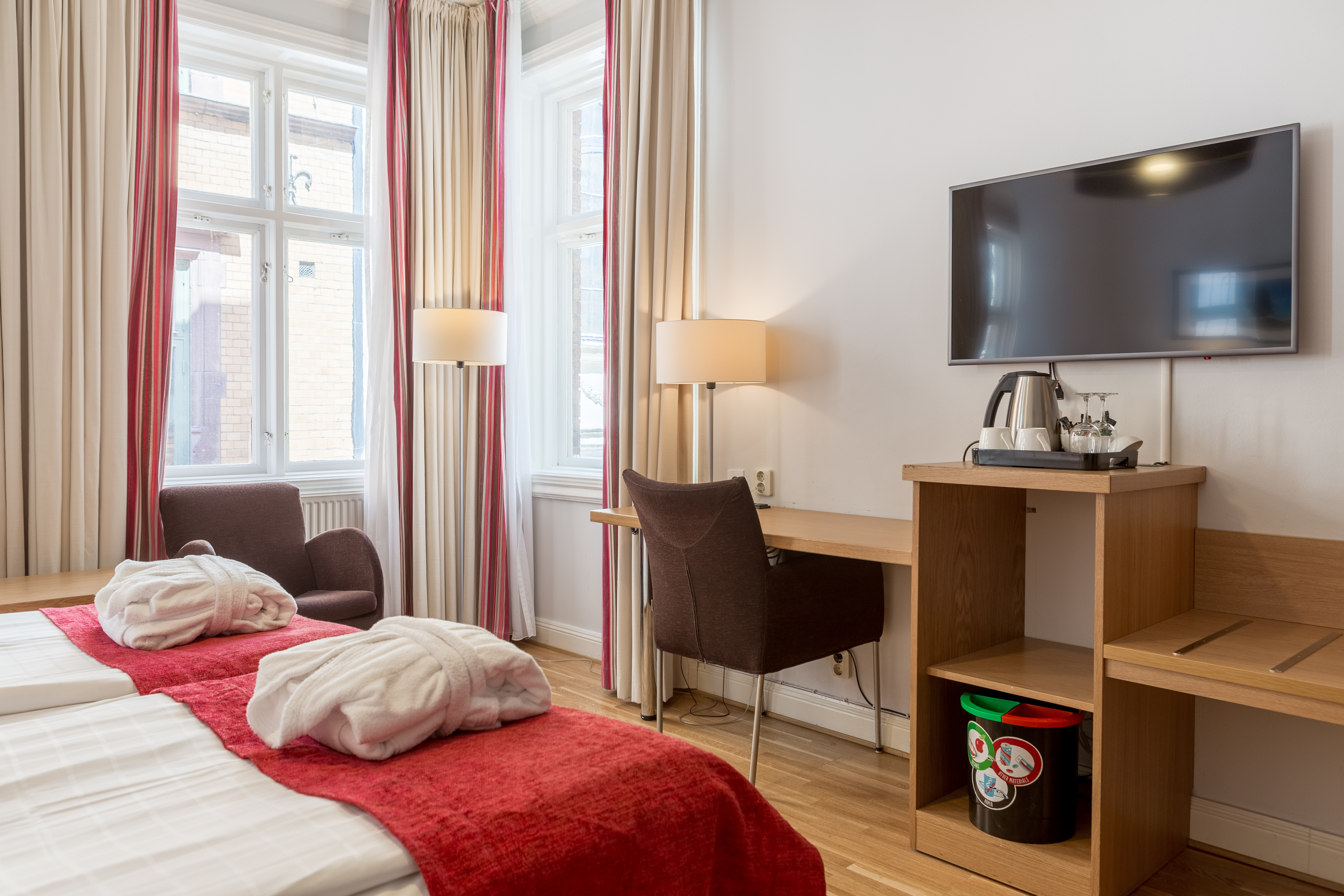 Double Superior King Bed