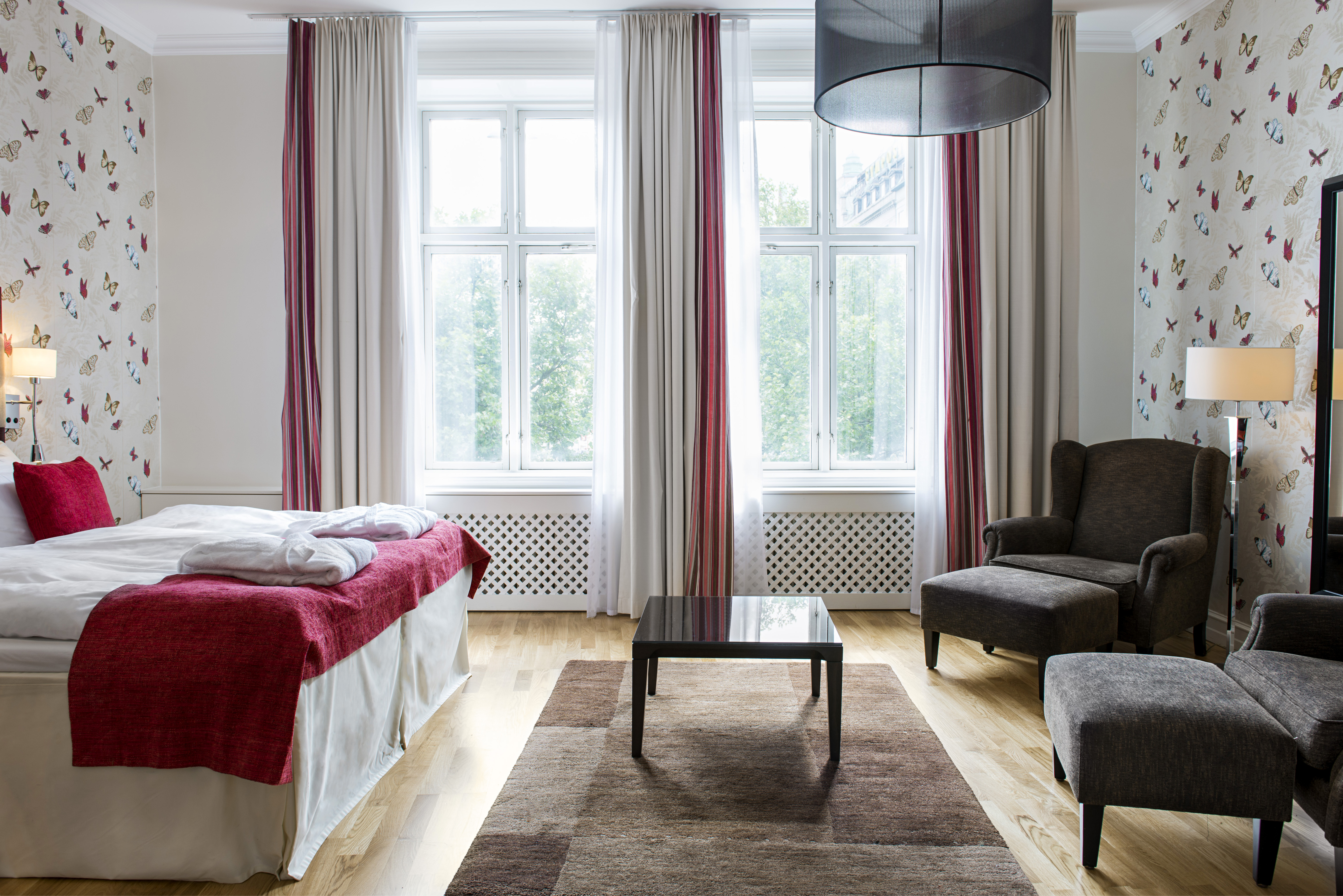 Double Superior King Bed