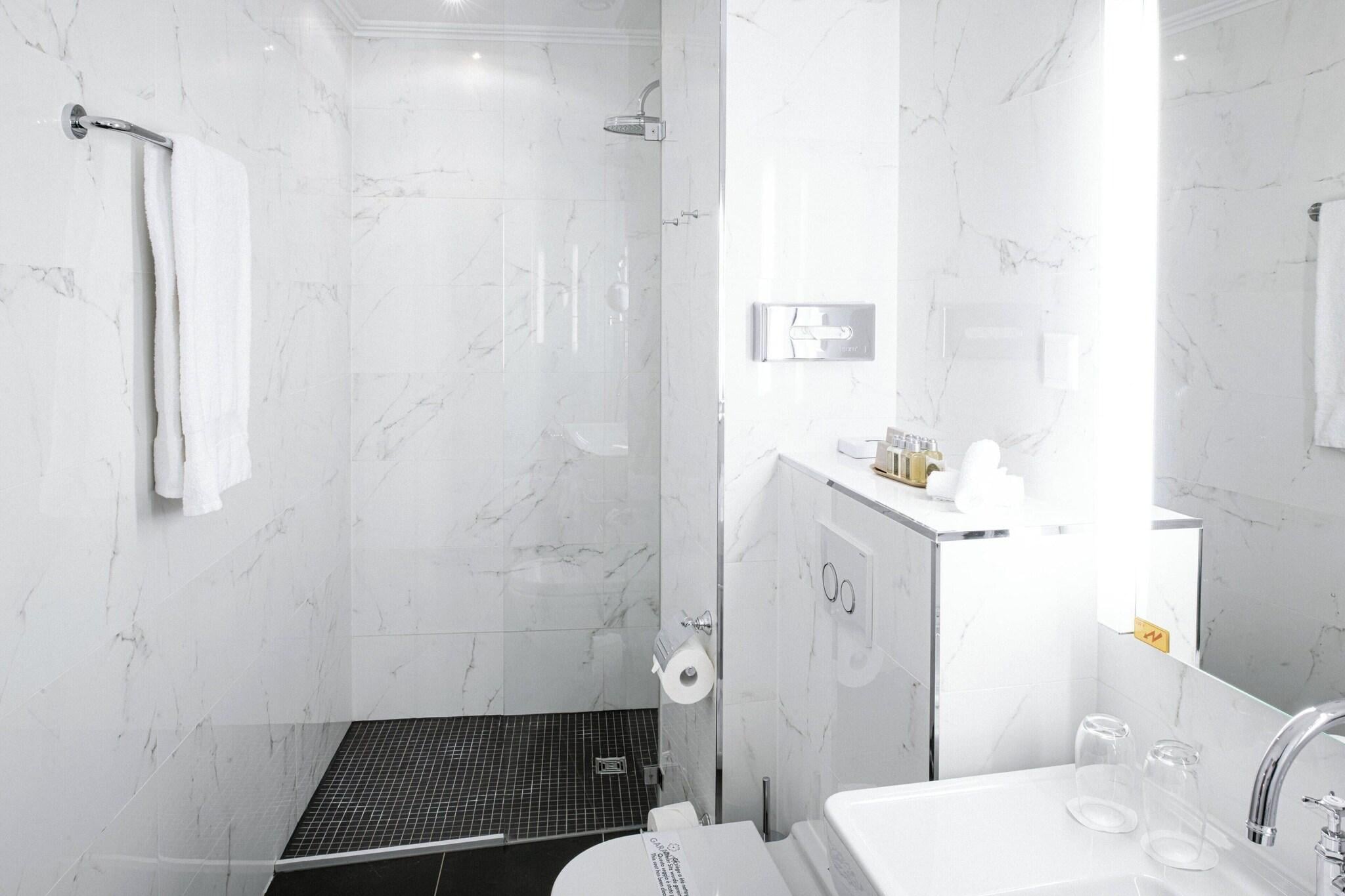 Single Classic City View