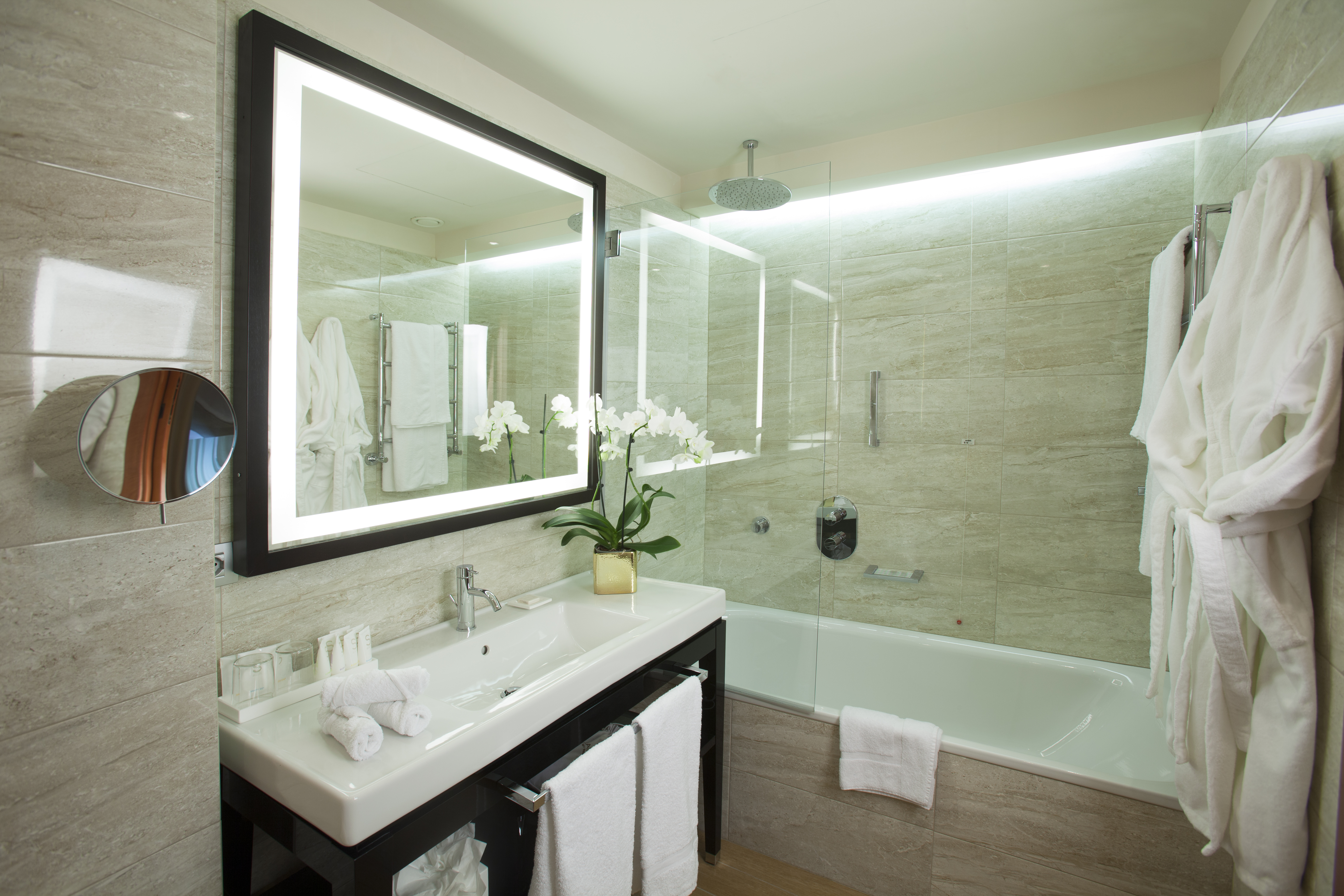 Double or Twin Deluxe