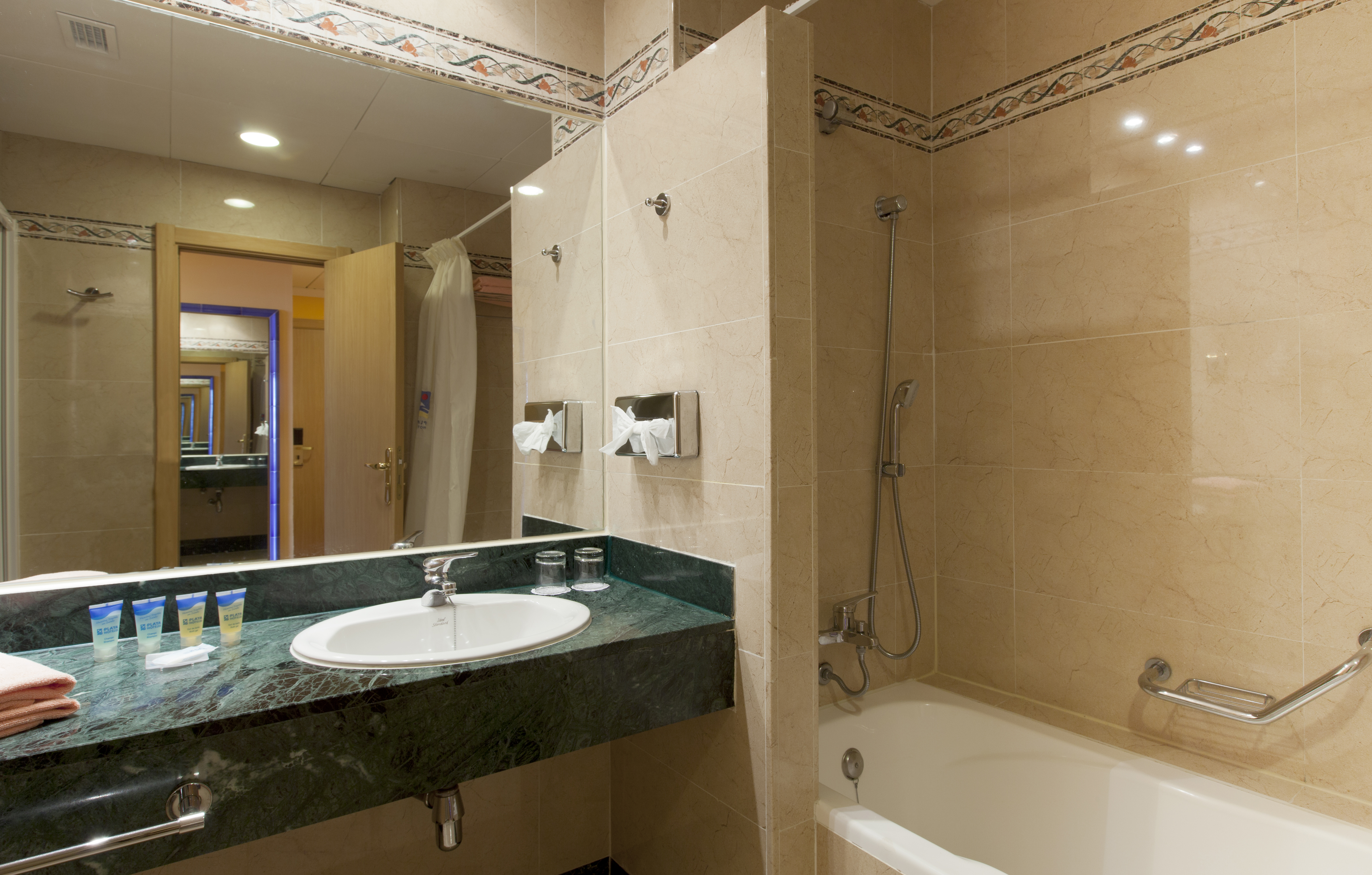 Double or Twin Standard