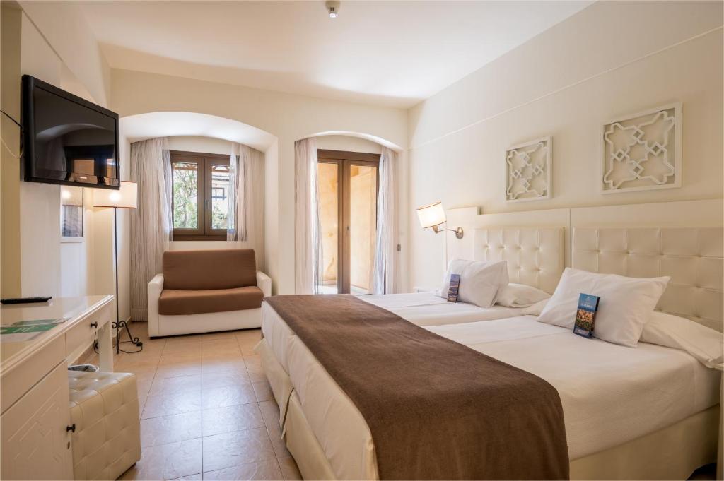 Double or Twin Lake View