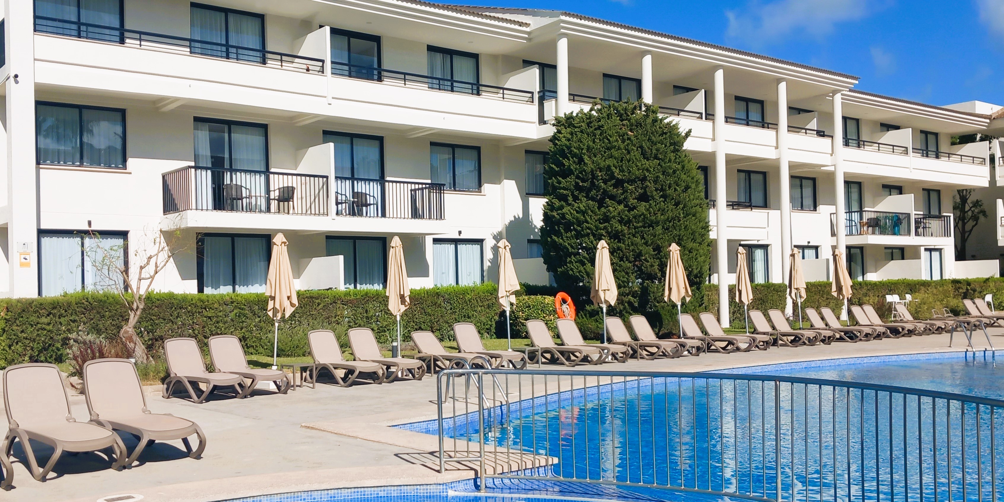 Suite Pool View