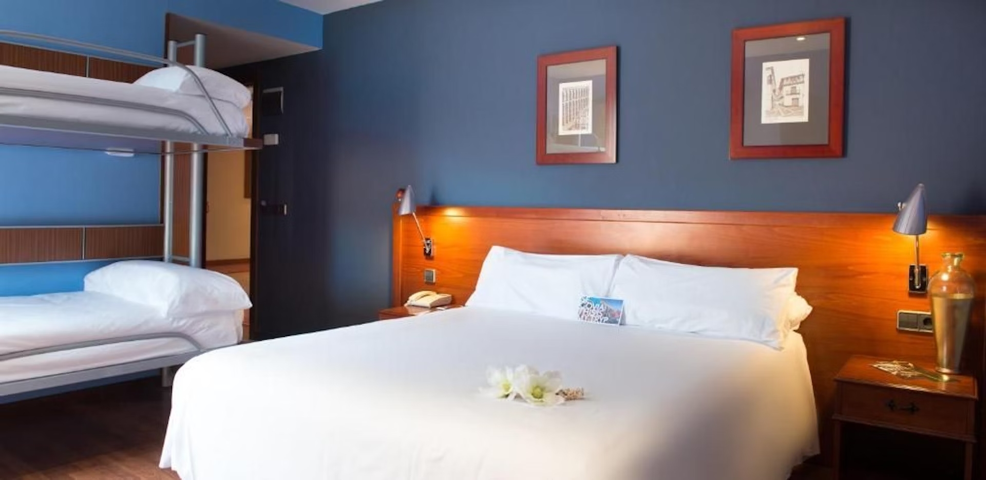 Family Room Capacity 4 One Bedroom