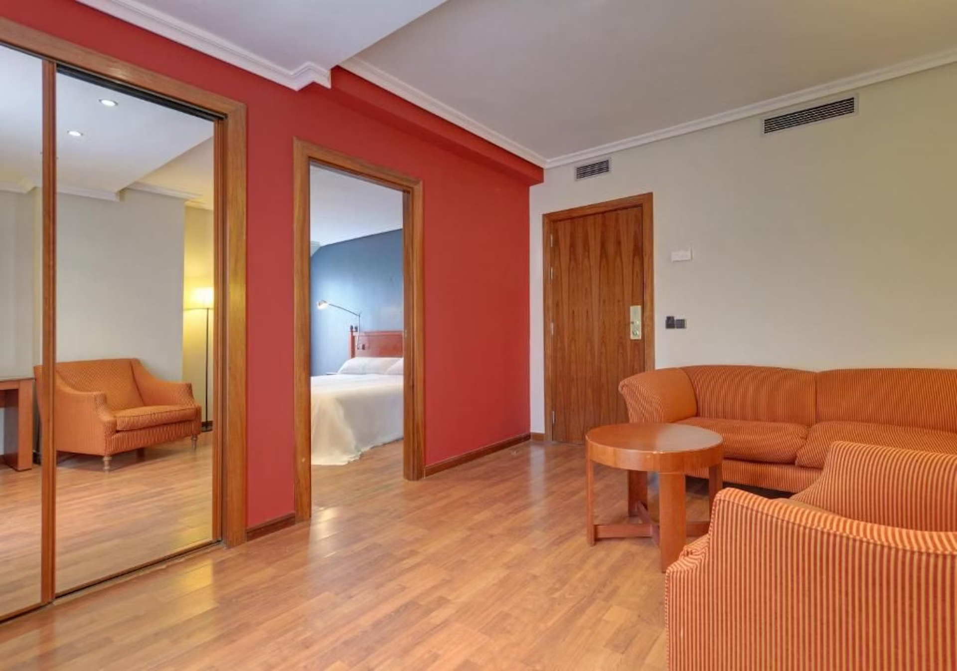 Junior Suite King Size Bed