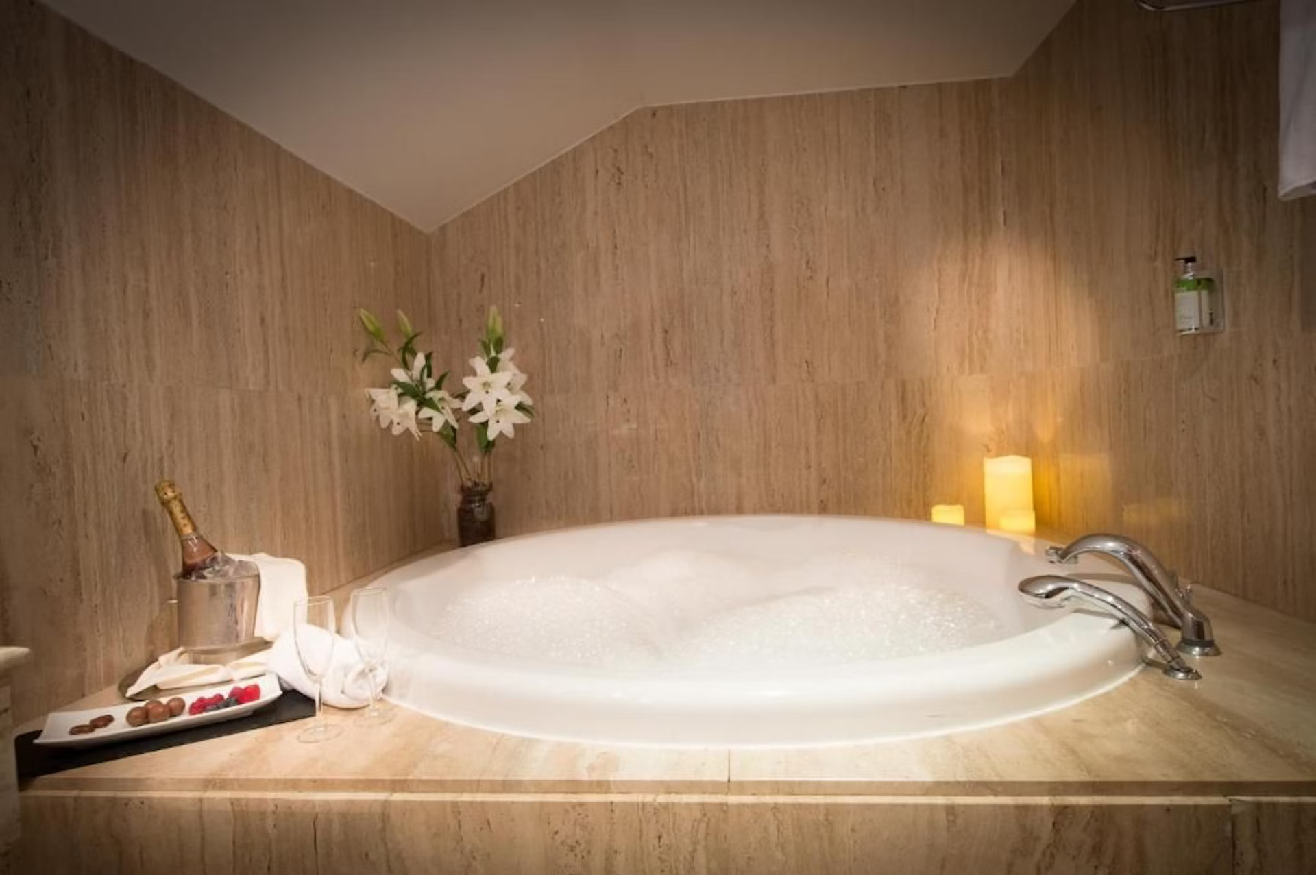 Junior Suite King Size Bed