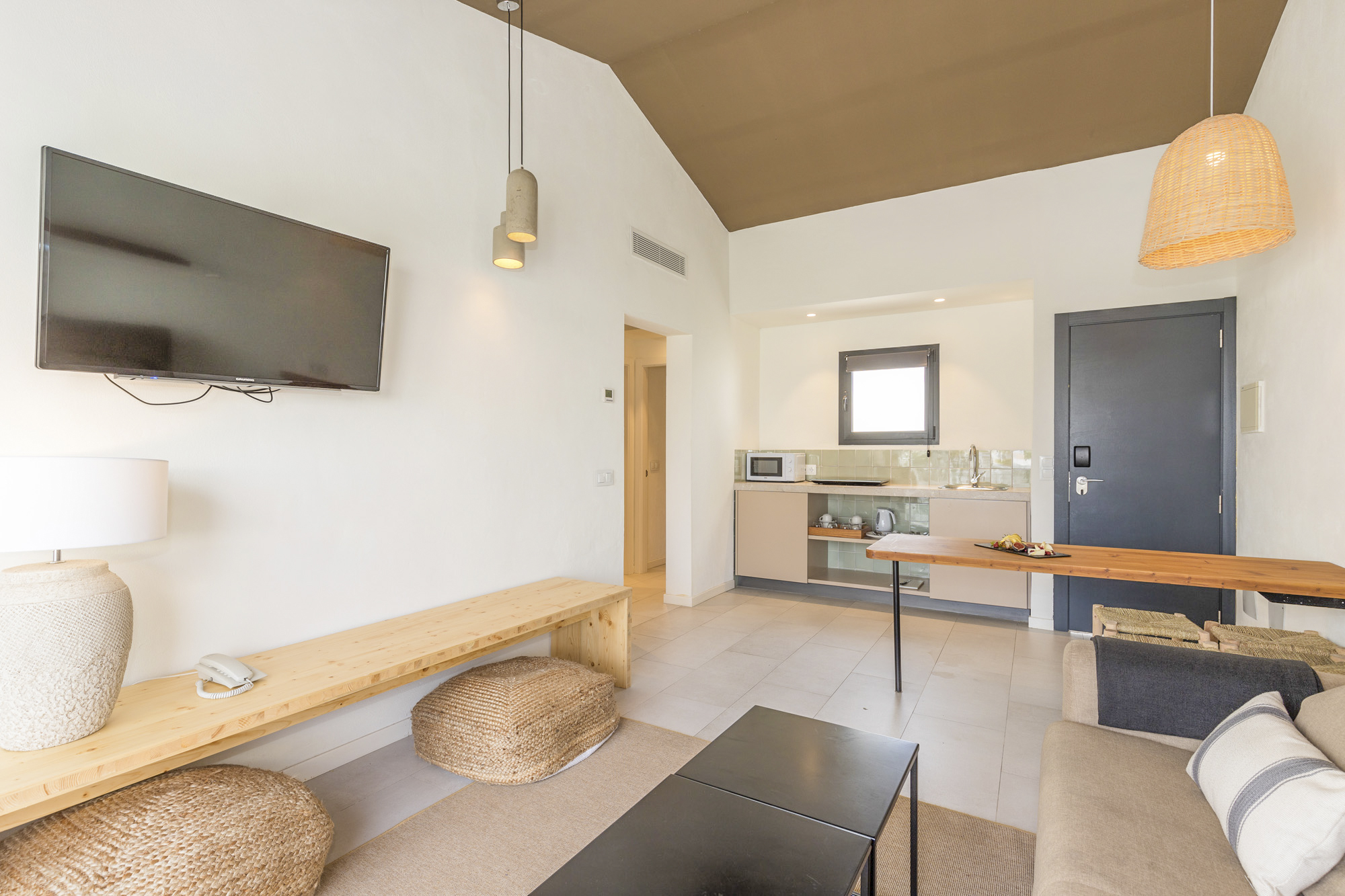 Apartment Capacity 4