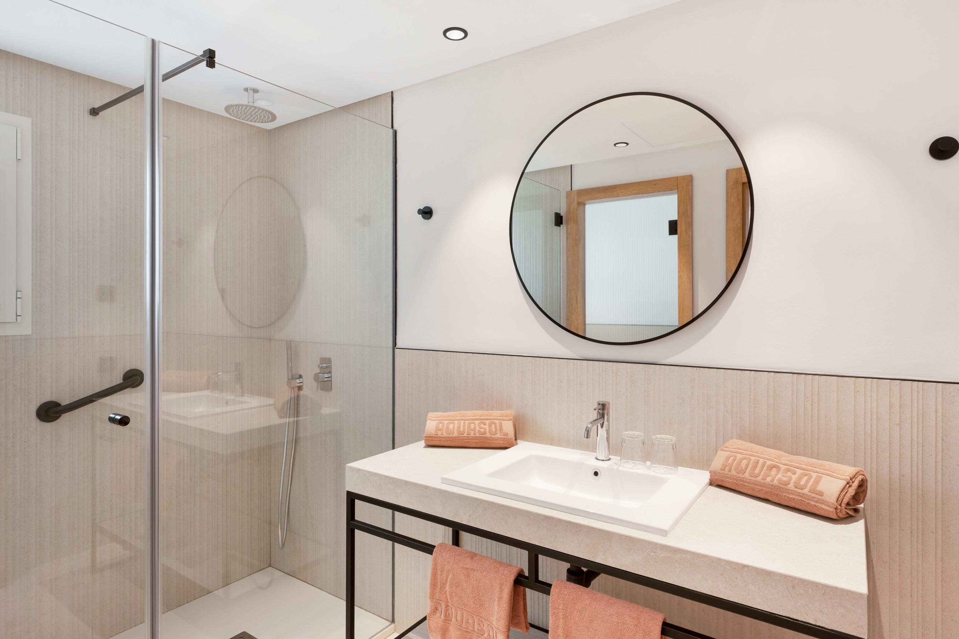Apartment Capacity 5 Two Bedrooms