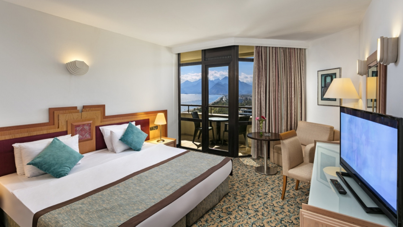 Double Single City View